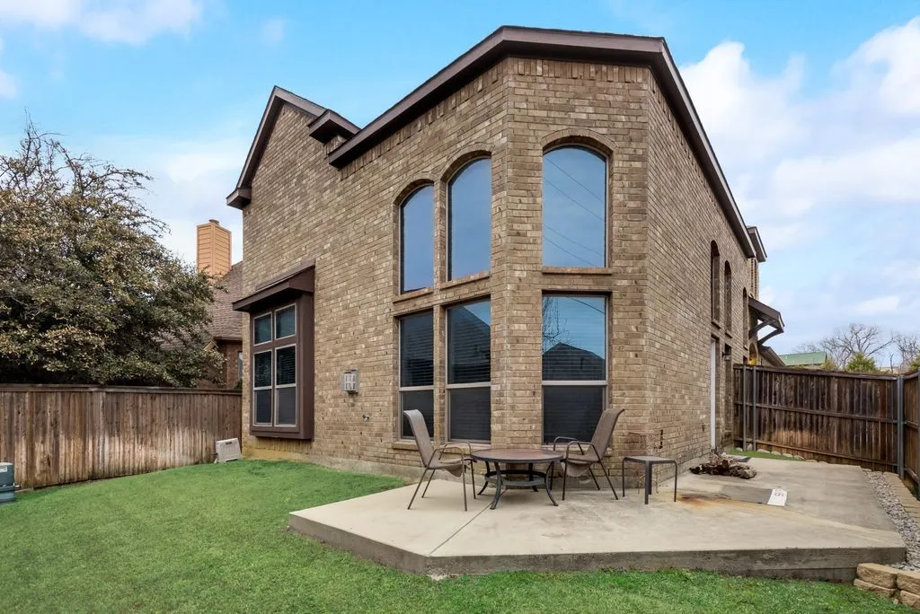 Single Family Residence For Rent in Tarrant County , 8408 La Fontaine Drive, North Richland Hills, Texas 76182, 4 Bedroom, 3 Bathroom, 2 Garage spaces, 2,813 Sqft, built in 2012, mls#21331315, Real Estate Agent in North Richland Hills, Homes For Rent in Tarrant county, Homes For Rent in North Richland Hills, Realtor in North Richland Hills Texas, Real Estate Brokerage Independent Realty Texas, Luminita Cordes Realtor