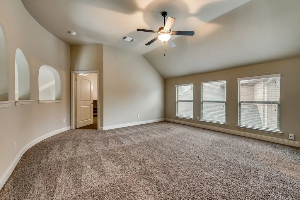 Single Family Residence For Rent in Tarrant County , 8408 La Fontaine Drive, North Richland Hills, Texas 76182, 4 Bedroom, 3 Bathroom, 2 Garage spaces, 2,813 Sqft, built in 2012, mls#21331315, Real Estate Agent in North Richland Hills, Homes For Rent in Tarrant county, Homes For Rent in North Richland Hills, Realtor in North Richland Hills Texas, Real Estate Brokerage Independent Realty Texas, Luminita Cordes Realtor