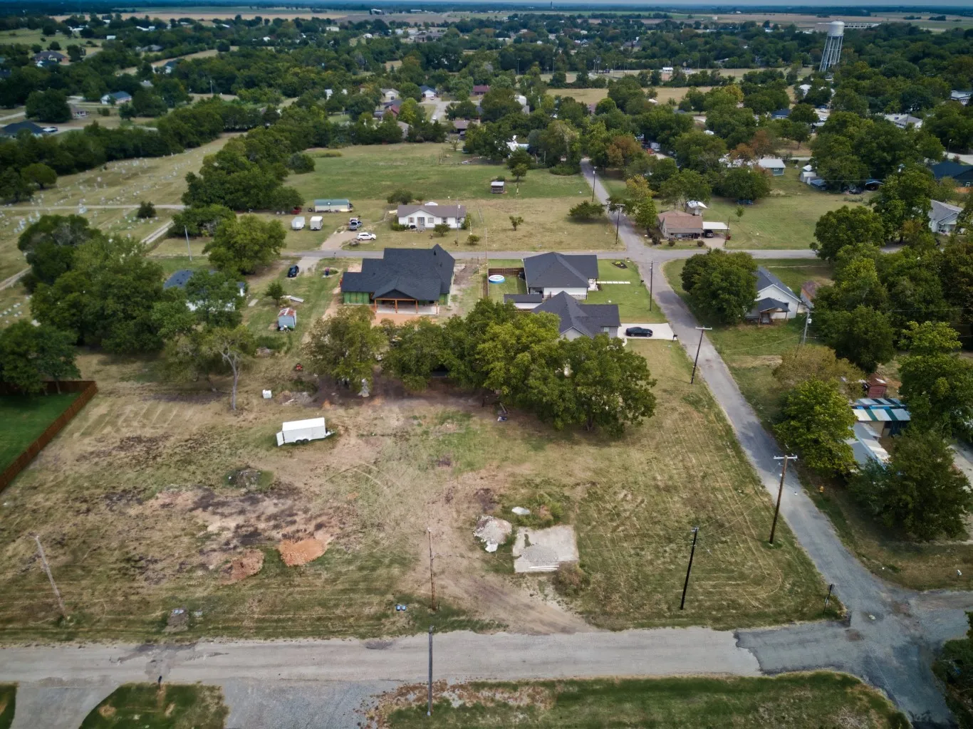 Unimproved Land For Sale in Fannin County , 402 W Hunt Street, Leonard, Texas 75452, 0, 0, Garage spaces, 0 Sqft, built in 0, Price $52,500, mls#21340551, Real Estate Agent in Leonard, Homes For Sale in Fannin county, Homes For Sale in Leonard, Realtor in Leonard Texas, Real Estate Brokerage Independent Realty Texas, Luminita Cordes Realtor