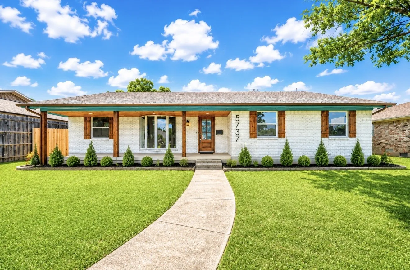 Single Family Residence For Sale in Dallas County , 5737 Everglade Road, Dallas, Texas 75227, 4 Bedroom, 2 Bathroom, 2 Garage spaces, 1,978 Sqft, built in 1968, mls#21341213, Real Estate Agent in Dallas, Homes For Sale in Dallas county, Homes For Sale in Dallas, Realtor in Dallas Texas, Real Estate Brokerage Independent Realty Texas, Luminita Cordes Realtor
