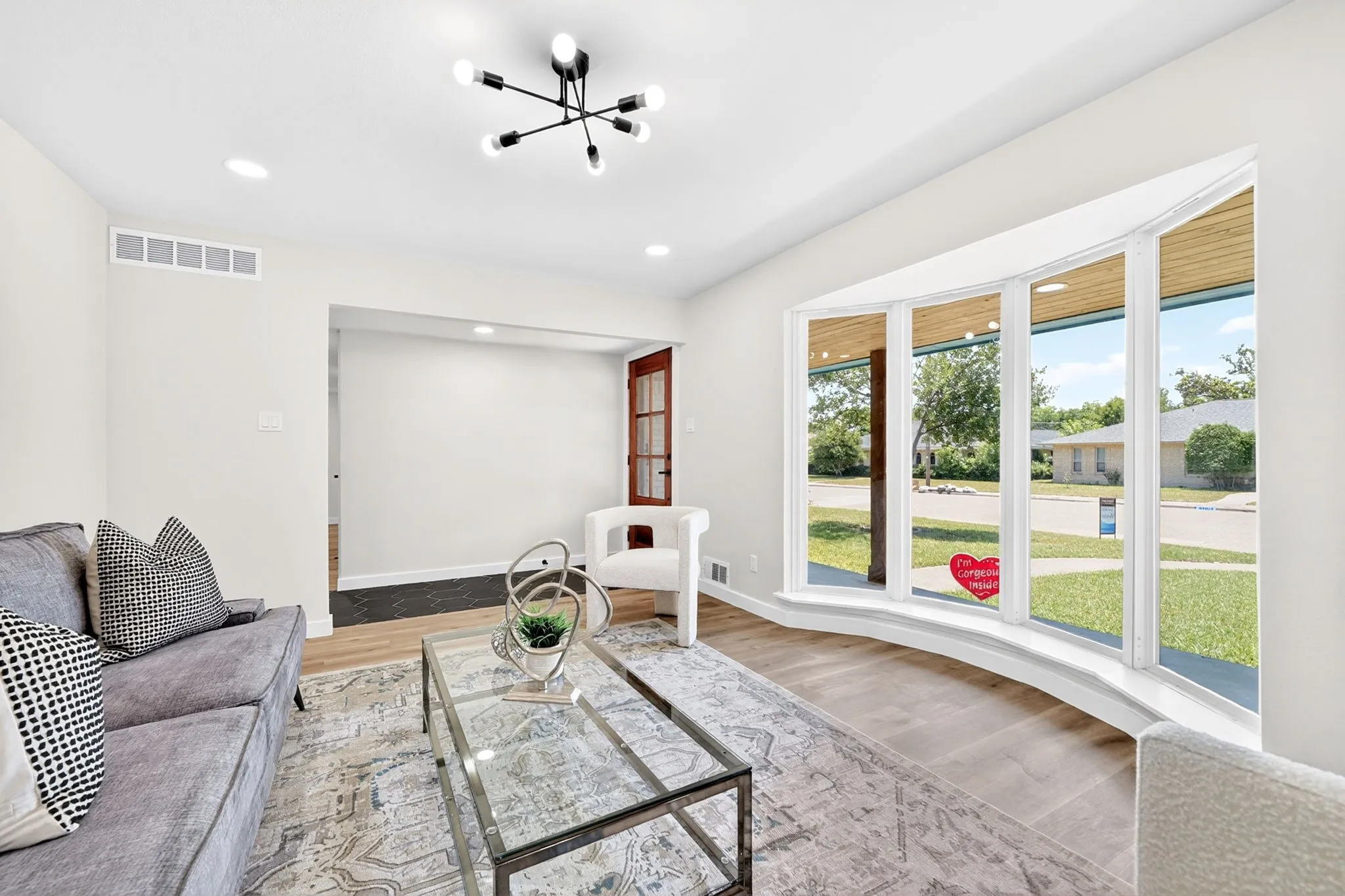 Single Family Residence For Sale in Dallas County , 5737 Everglade Road, Dallas, Texas 75227, 4 Bedroom, 2 Bathroom, 2 Garage spaces, 1,978 Sqft, built in 1968, mls#21341213, Real Estate Agent in Dallas, Homes For Sale in Dallas county, Homes For Sale in Dallas, Realtor in Dallas Texas, Real Estate Brokerage Independent Realty Texas, Luminita Cordes Realtor