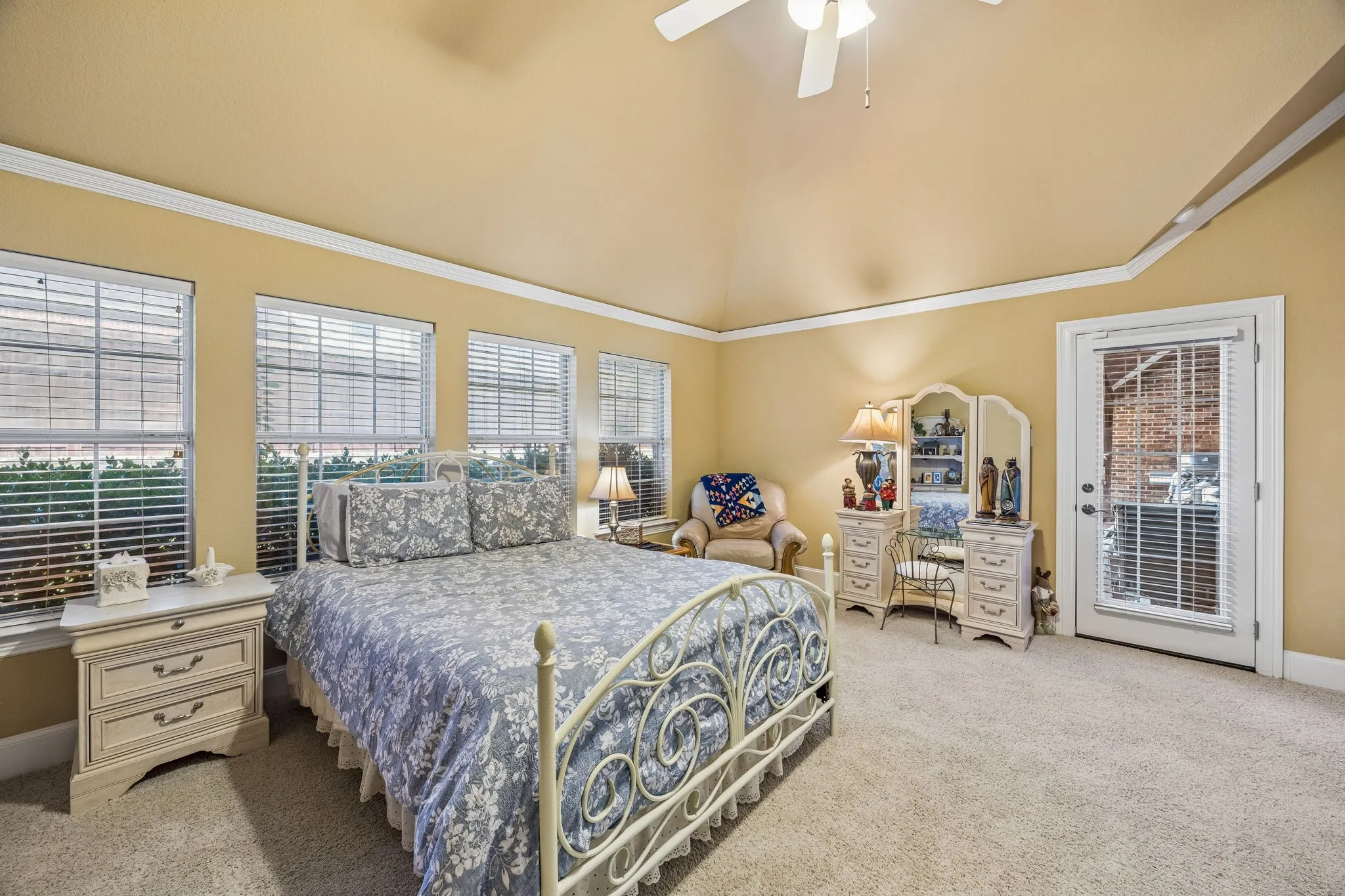 Single Family Residence For Sale in Collin County , 3121 Ashwood Court, Richardson, Texas 75082, 4 Bedroom, 3 Bathroom, 3 Garage spaces, 3,107 Sqft, built in 2001, mls#21341453, Real Estate Agent in Richardson, Homes For Sale in Collin county, Homes For Sale in Richardson, Realtor in Richardson Texas, Real Estate Brokerage Independent Realty Texas, Luminita Cordes Realtor
