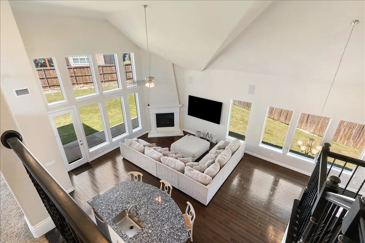 Single Family Residence For Sale in Denton County , 701 Auburn Court, Savannah, Texas 76227, 3 Bedroom, 3 Bathroom, 2 Garage spaces, 2,968 Sqft, built in 2017, mls#21339625, Real Estate Agent in Savannah, Homes For Sale in Denton county, Homes For Sale in Savannah, Realtor in Savannah Texas, Real Estate Brokerage Independent Realty Texas, Luminita Cordes Realtor
