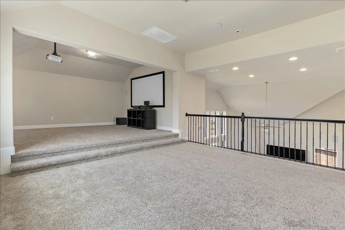 Single Family Residence For Sale in Denton County , 701 Auburn Court, Savannah, Texas 76227, 3 Bedroom, 3 Bathroom, 2 Garage spaces, 2,968 Sqft, built in 2017, mls#21339625, Real Estate Agent in Savannah, Homes For Sale in Denton county, Homes For Sale in Savannah, Realtor in Savannah Texas, Real Estate Brokerage Independent Realty Texas, Luminita Cordes Realtor
