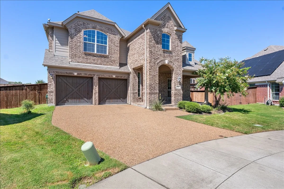 Single Family Residence For Sale in Denton County , 701 Auburn Court, Savannah, Texas 76227, 3 Bedroom, 3 Bathroom, 2 Garage spaces, 2,968 Sqft, built in 2017, mls#21339625, Real Estate Agent in Savannah, Homes For Sale in Denton county, Homes For Sale in Savannah, Realtor in Savannah Texas, Real Estate Brokerage Independent Realty Texas, Luminita Cordes Realtor