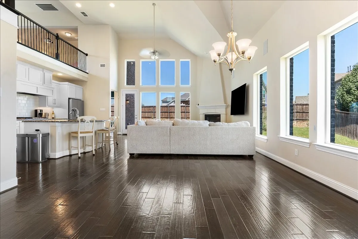 Single Family Residence For Sale in Denton County , 701 Auburn Court, Savannah, Texas 76227, 3 Bedroom, 3 Bathroom, 2 Garage spaces, 2,968 Sqft, built in 2017, mls#21339625, Real Estate Agent in Savannah, Homes For Sale in Denton county, Homes For Sale in Savannah, Realtor in Savannah Texas, Real Estate Brokerage Independent Realty Texas, Luminita Cordes Realtor