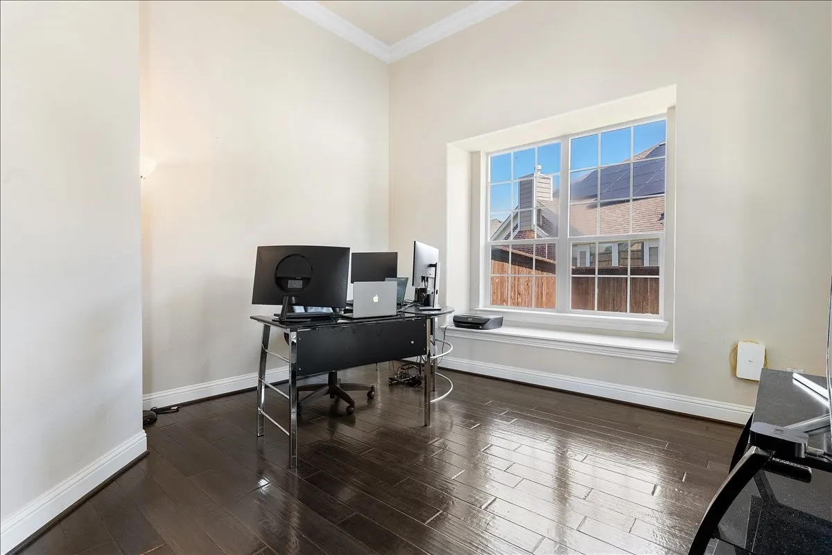 Single Family Residence For Sale in Denton County , 701 Auburn Court, Savannah, Texas 76227, 3 Bedroom, 3 Bathroom, 2 Garage spaces, 2,968 Sqft, built in 2017, mls#21339625, Real Estate Agent in Savannah, Homes For Sale in Denton county, Homes For Sale in Savannah, Realtor in Savannah Texas, Real Estate Brokerage Independent Realty Texas, Luminita Cordes Realtor
