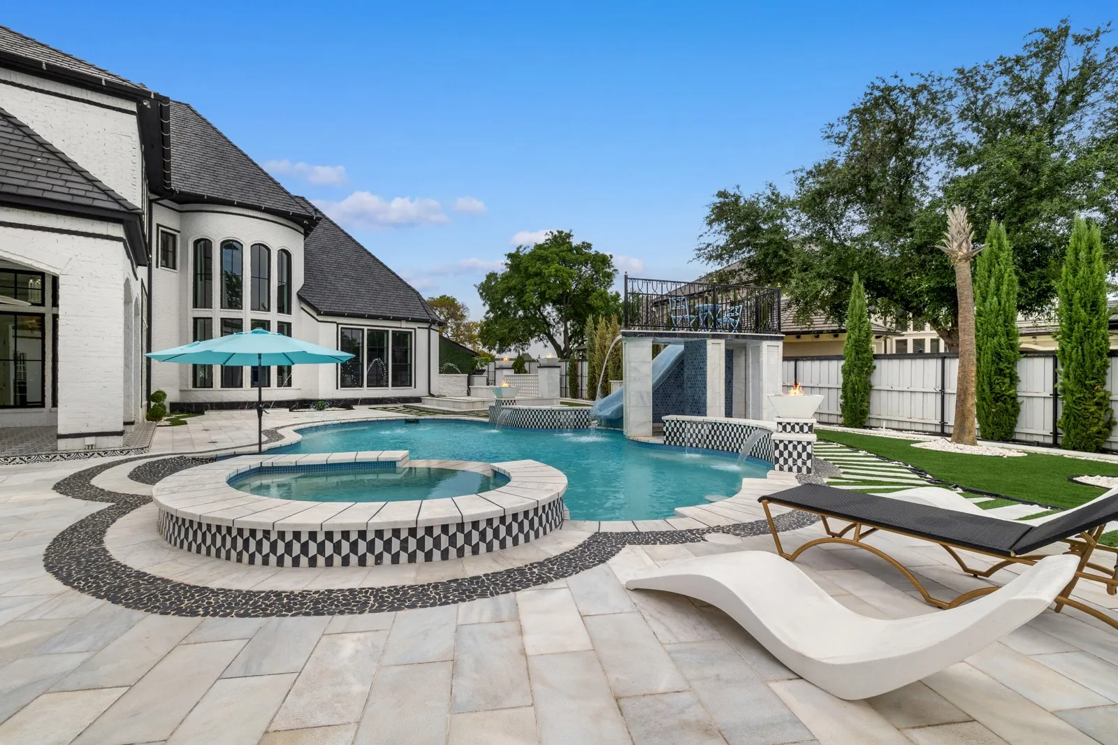 Single Family Residence For Sale in Tarrant County , 361 S White Chapel Boulevard, Southlake, Texas 76092, 5 Bedroom, 7 Bathroom, 4 Garage spaces, 6,796 Sqft, built in 2006, mls#21300634, Real Estate Agent in Southlake, Homes For Sale in Tarrant county, Homes For Sale in Southlake, Realtor in Southlake Texas, Real Estate Brokerage Independent Realty Texas, Luminita Cordes Realtor