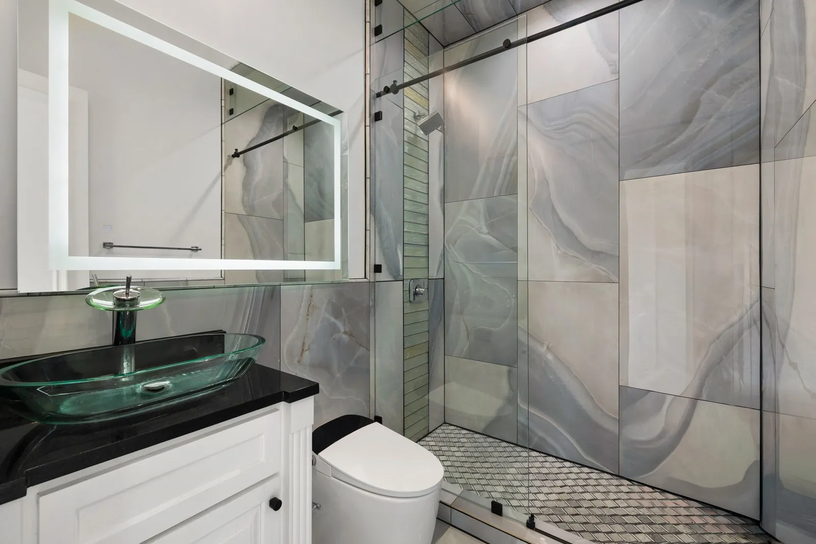 Single Family Residence For Sale in Tarrant County , 361 S White Chapel Boulevard, Southlake, Texas 76092, 5 Bedroom, 7 Bathroom, 4 Garage spaces, 6,796 Sqft, built in 2006, mls#21300634, Real Estate Agent in Southlake, Homes For Sale in Tarrant county, Homes For Sale in Southlake, Realtor in Southlake Texas, Real Estate Brokerage Independent Realty Texas, Luminita Cordes Realtor