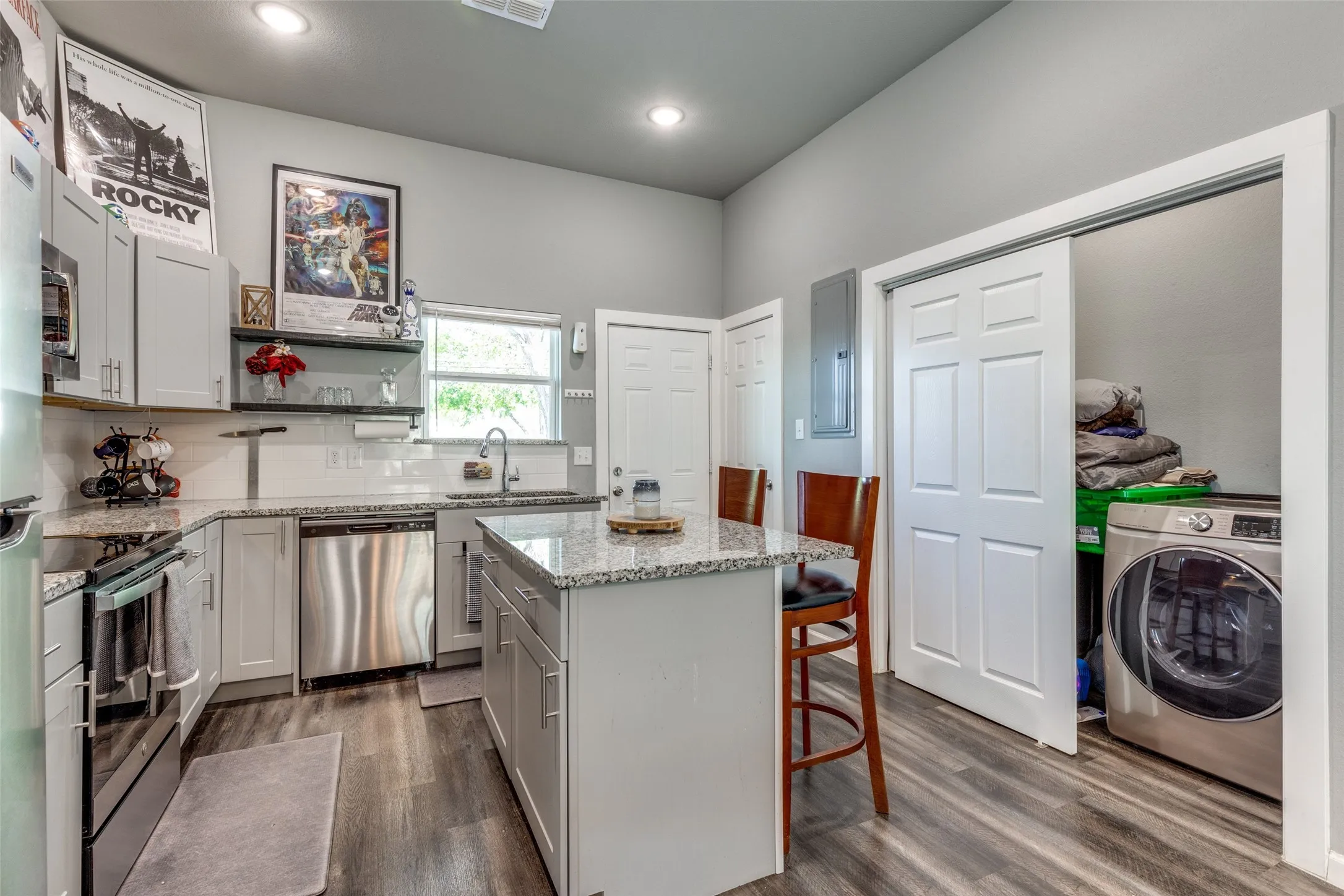 Duplex For Sale in Tarrant County , 1425 Evans Avenue, Fort Worth, Texas 76104, 4 Bedroom, 6 Bathroom, Garage spaces, 0 Sqft, built in 2022, mls#21341525, Real Estate Agent in Fort Worth, Homes For Sale in Tarrant county, Homes For Sale in Fort Worth, Realtor in Fort Worth Texas, Real Estate Brokerage Independent Realty Texas, Luminita Cordes Realtor