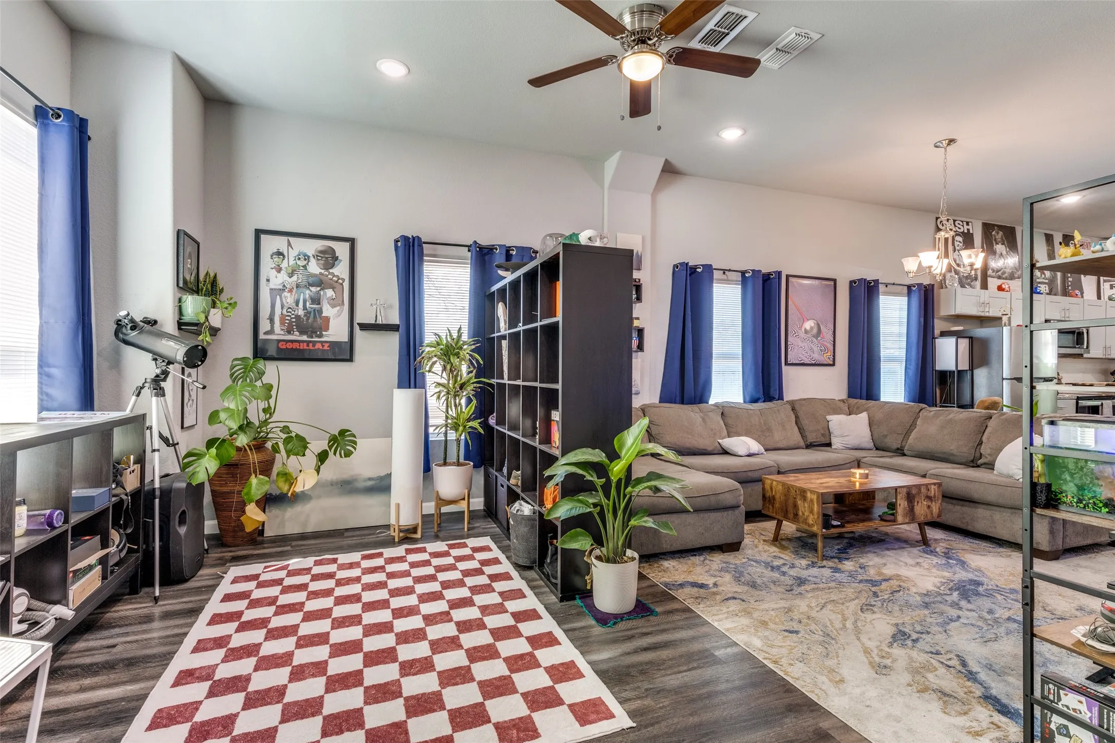 Duplex For Sale in Tarrant County , 1425 Evans Avenue, Fort Worth, Texas 76104, 4 Bedroom, 6 Bathroom, Garage spaces, 0 Sqft, built in 2022, mls#21341525, Real Estate Agent in Fort Worth, Homes For Sale in Tarrant county, Homes For Sale in Fort Worth, Realtor in Fort Worth Texas, Real Estate Brokerage Independent Realty Texas, Luminita Cordes Realtor