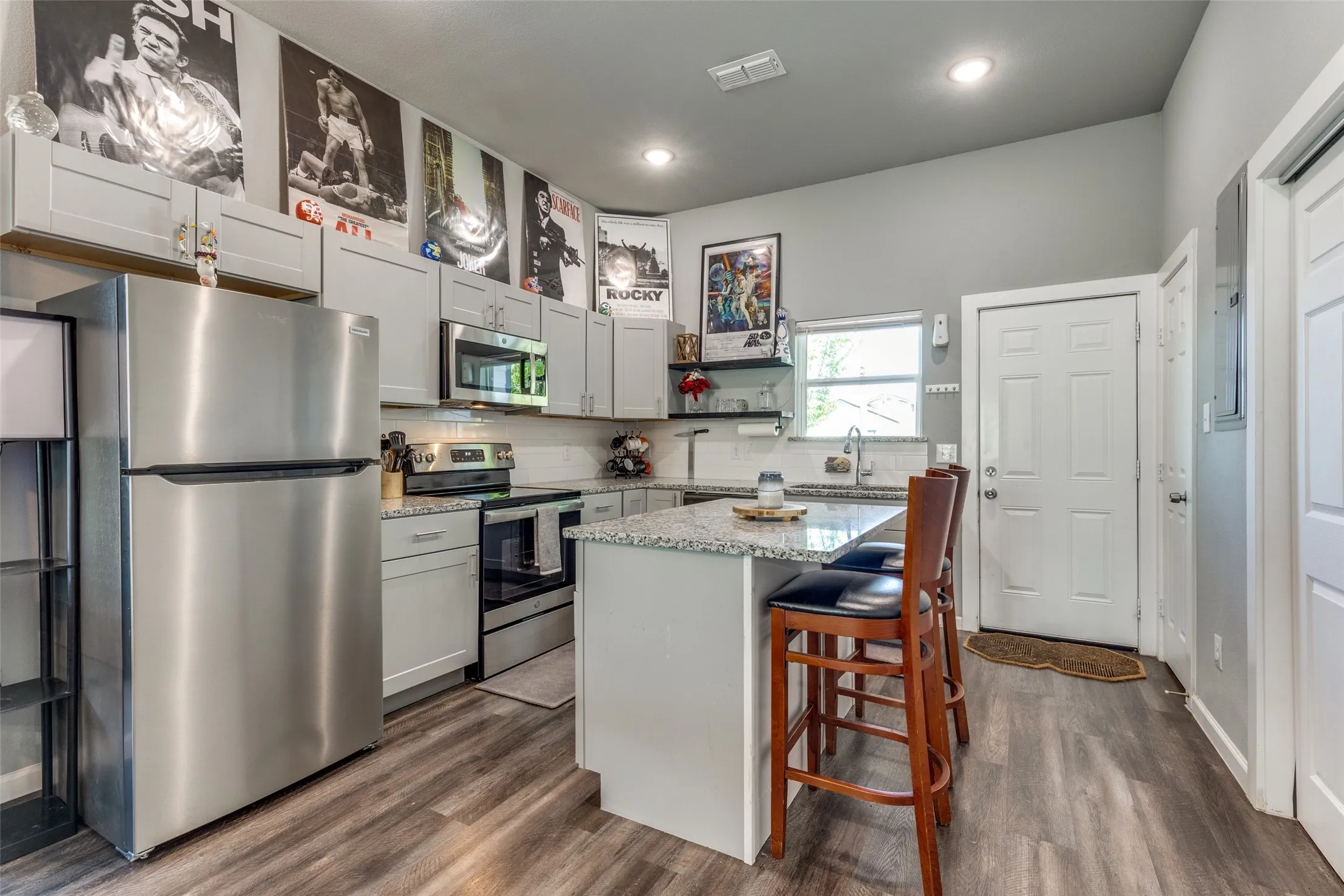 Duplex For Sale in Tarrant County , 1425 Evans Avenue, Fort Worth, Texas 76104, 4 Bedroom, 6 Bathroom, Garage spaces, 0 Sqft, built in 2022, mls#21341525, Real Estate Agent in Fort Worth, Homes For Sale in Tarrant county, Homes For Sale in Fort Worth, Realtor in Fort Worth Texas, Real Estate Brokerage Independent Realty Texas, Luminita Cordes Realtor