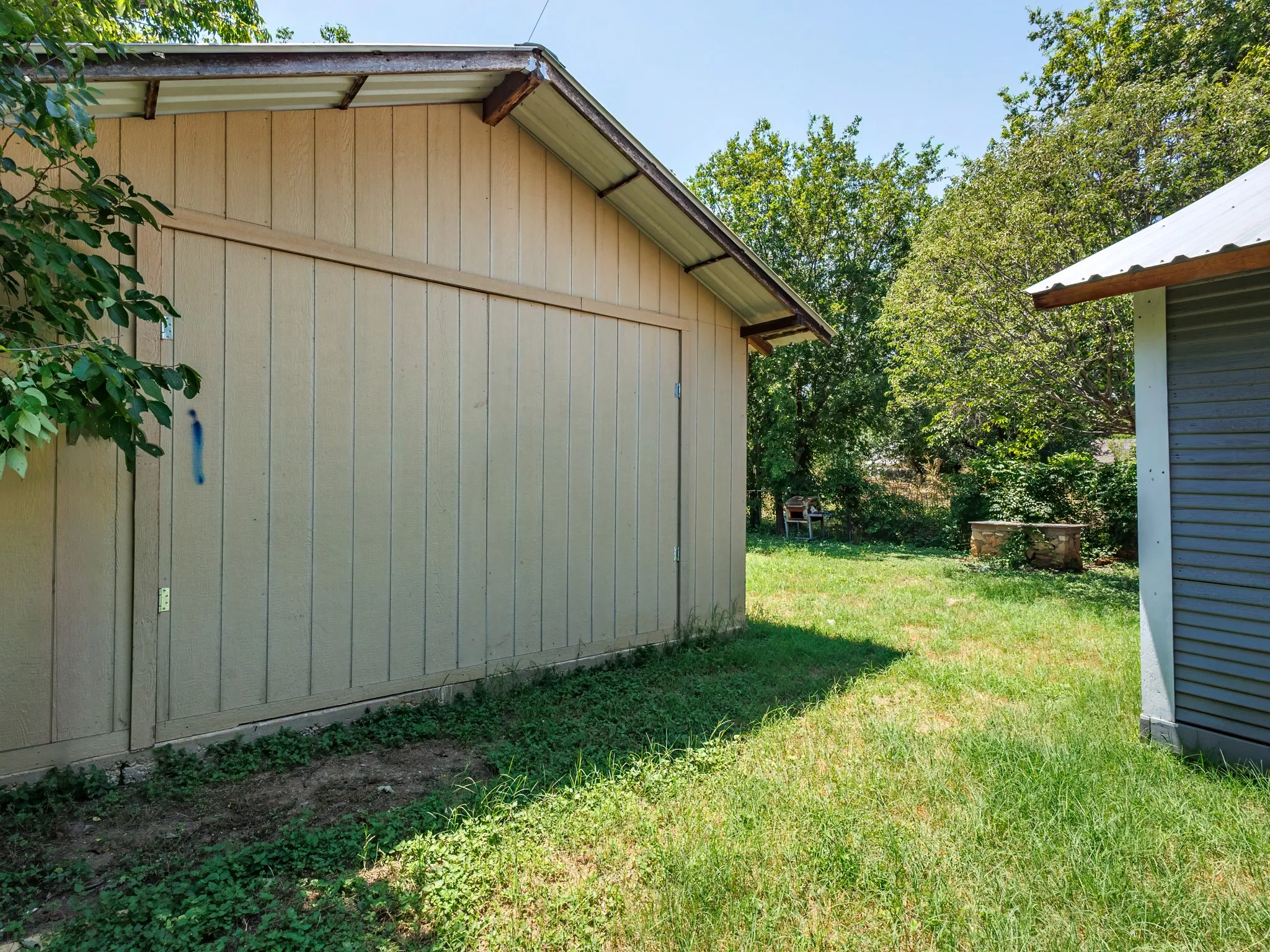 Single Family Residence For Sale in Brown County , 1805 7th Street, Brownwood, Texas 76801, 2 Bedroom, 1 Bathroom, Garage spaces, 951 Sqft, built in 0, mls#21340179, Real Estate Agent in Brownwood, Homes For Sale in Brown county, Homes For Sale in Brownwood, Realtor in Brownwood Texas, Real Estate Brokerage Independent Realty Texas, Luminita Cordes Realtor