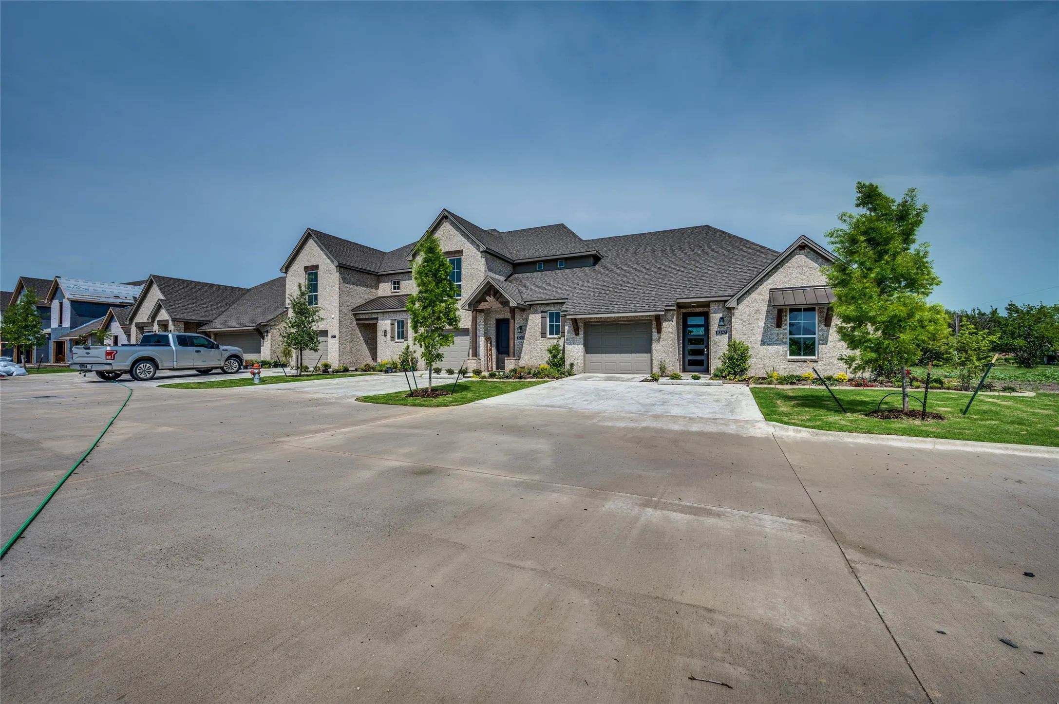 Townhouse For Rent in Ellis County , 8243 Heritage Glen Drive, Red Oak, Texas 75154, 3 Bedroom, 3 Bathroom, 1 Garage spaces, 1,940 Sqft, built in 2022, mls#21339156, Real Estate Agent in Red Oak, Homes For Rent in Ellis county, Homes For Rent in Red Oak, Realtor in Red Oak Texas, Real Estate Brokerage Independent Realty Texas, Luminita Cordes Realtor