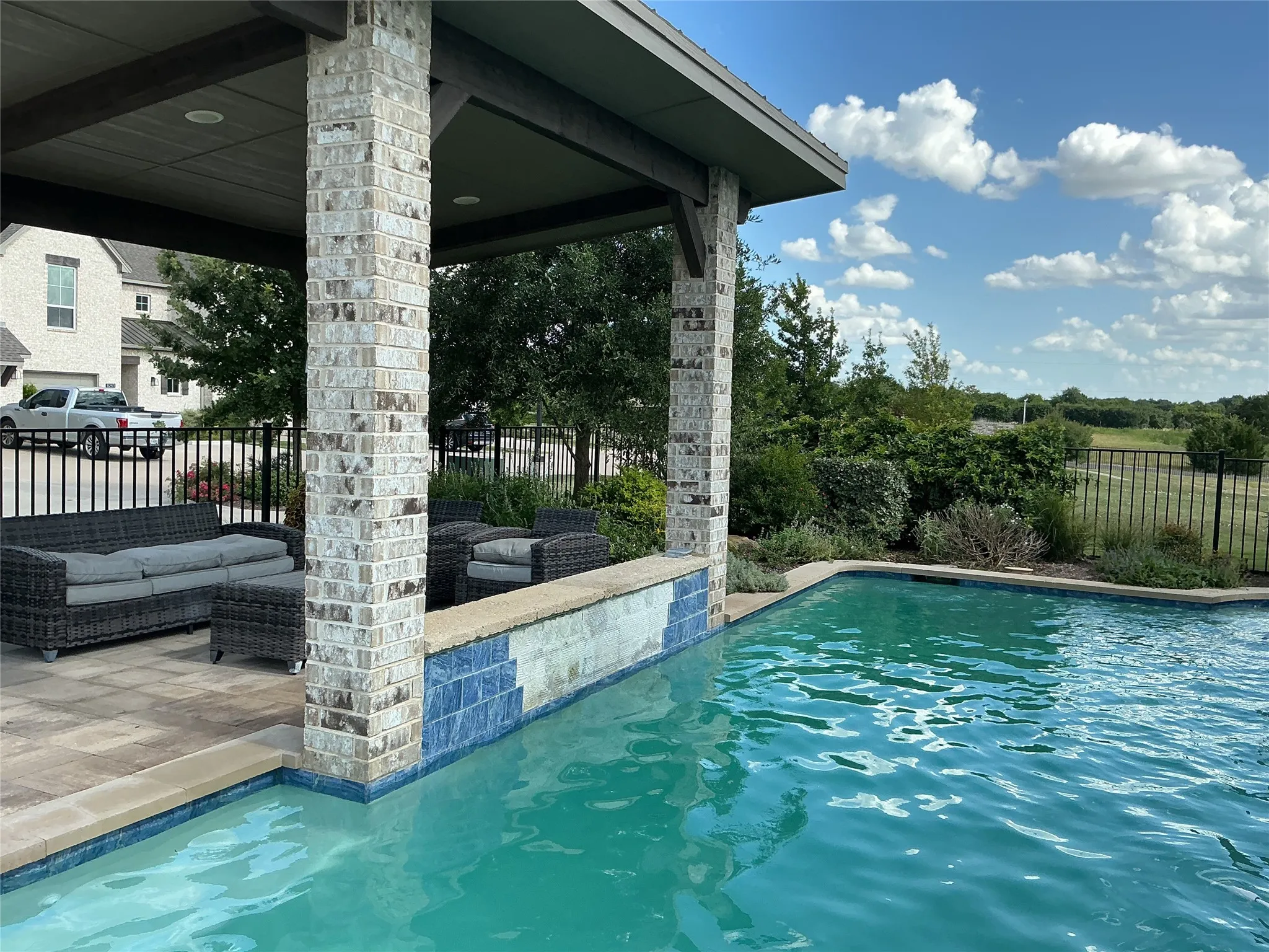 Townhouse For Rent in Ellis County , 8243 Heritage Glen Drive, Red Oak, Texas 75154, 3 Bedroom, 3 Bathroom, 1 Garage spaces, 1,940 Sqft, built in 2022, mls#21339156, Real Estate Agent in Red Oak, Homes For Rent in Ellis county, Homes For Rent in Red Oak, Realtor in Red Oak Texas, Real Estate Brokerage Independent Realty Texas, Luminita Cordes Realtor