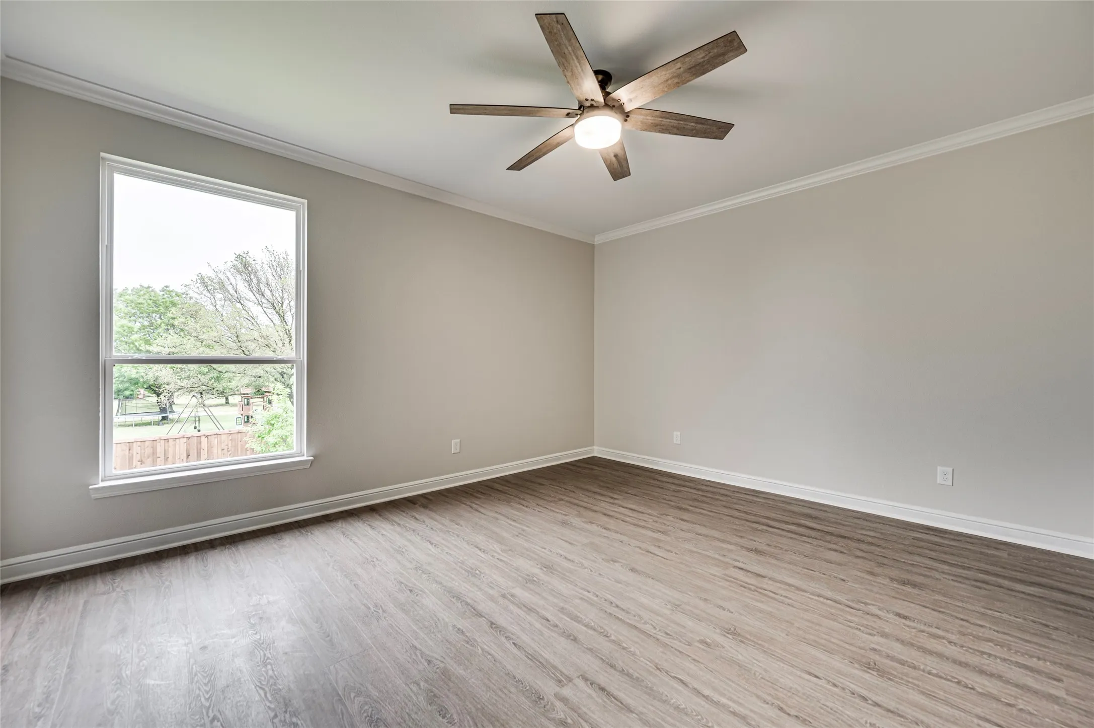 Townhouse For Rent in Ellis County , 8243 Heritage Glen Drive, Red Oak, Texas 75154, 3 Bedroom, 3 Bathroom, 1 Garage spaces, 1,940 Sqft, built in 2022, mls#21339156, Real Estate Agent in Red Oak, Homes For Rent in Ellis county, Homes For Rent in Red Oak, Realtor in Red Oak Texas, Real Estate Brokerage Independent Realty Texas, Luminita Cordes Realtor