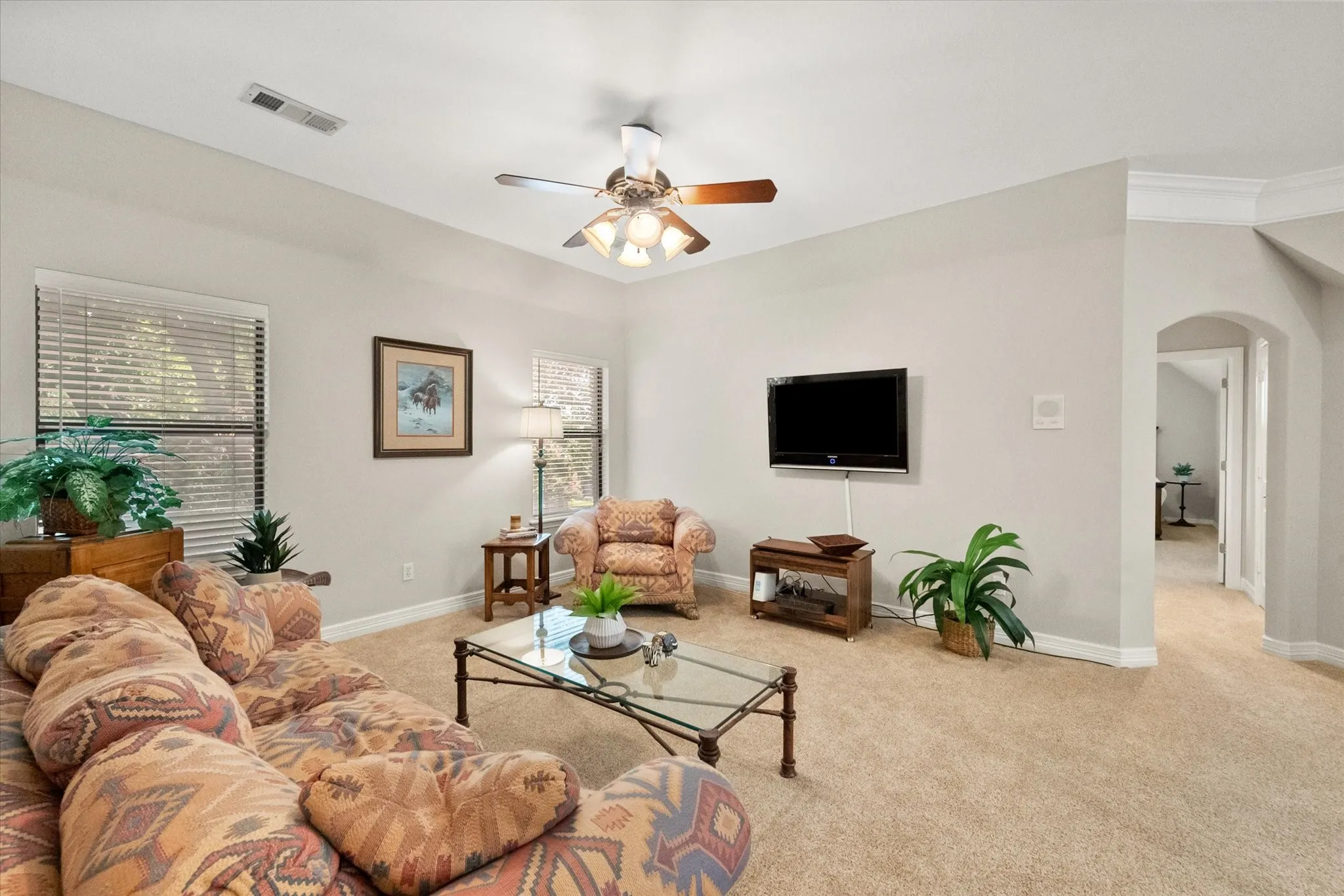 Nice size upstairs living area with bedrooms split on both sides