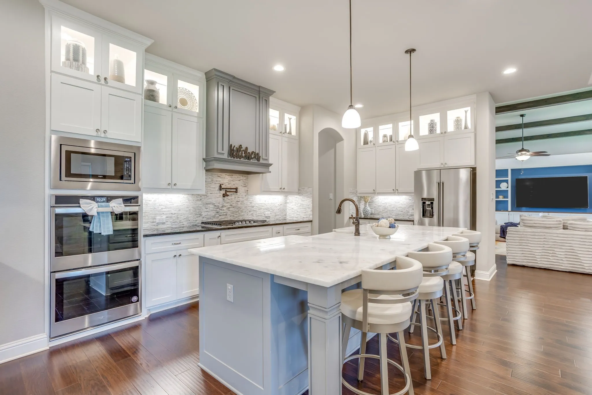 Single Family Residence For Sale in Ellis County , 651 Bandera Drive, Waxahachie, Texas 75167, 6 Bedroom, 4 Bathroom, 4 Garage spaces, 5,888 Sqft, built in 2020, mls#21336198, Real Estate Agent in Waxahachie, Homes For Sale in Ellis county, Homes For Sale in Waxahachie, Realtor in Waxahachie Texas, Real Estate Brokerage Independent Realty Texas, Luminita Cordes Realtor