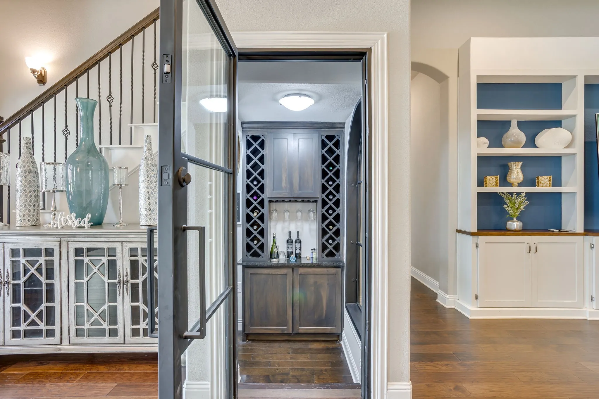Single Family Residence For Sale in Ellis County , 651 Bandera Drive, Waxahachie, Texas 75167, 6 Bedroom, 4 Bathroom, 4 Garage spaces, 5,888 Sqft, built in 2020, mls#21336198, Real Estate Agent in Waxahachie, Homes For Sale in Ellis county, Homes For Sale in Waxahachie, Realtor in Waxahachie Texas, Real Estate Brokerage Independent Realty Texas, Luminita Cordes Realtor