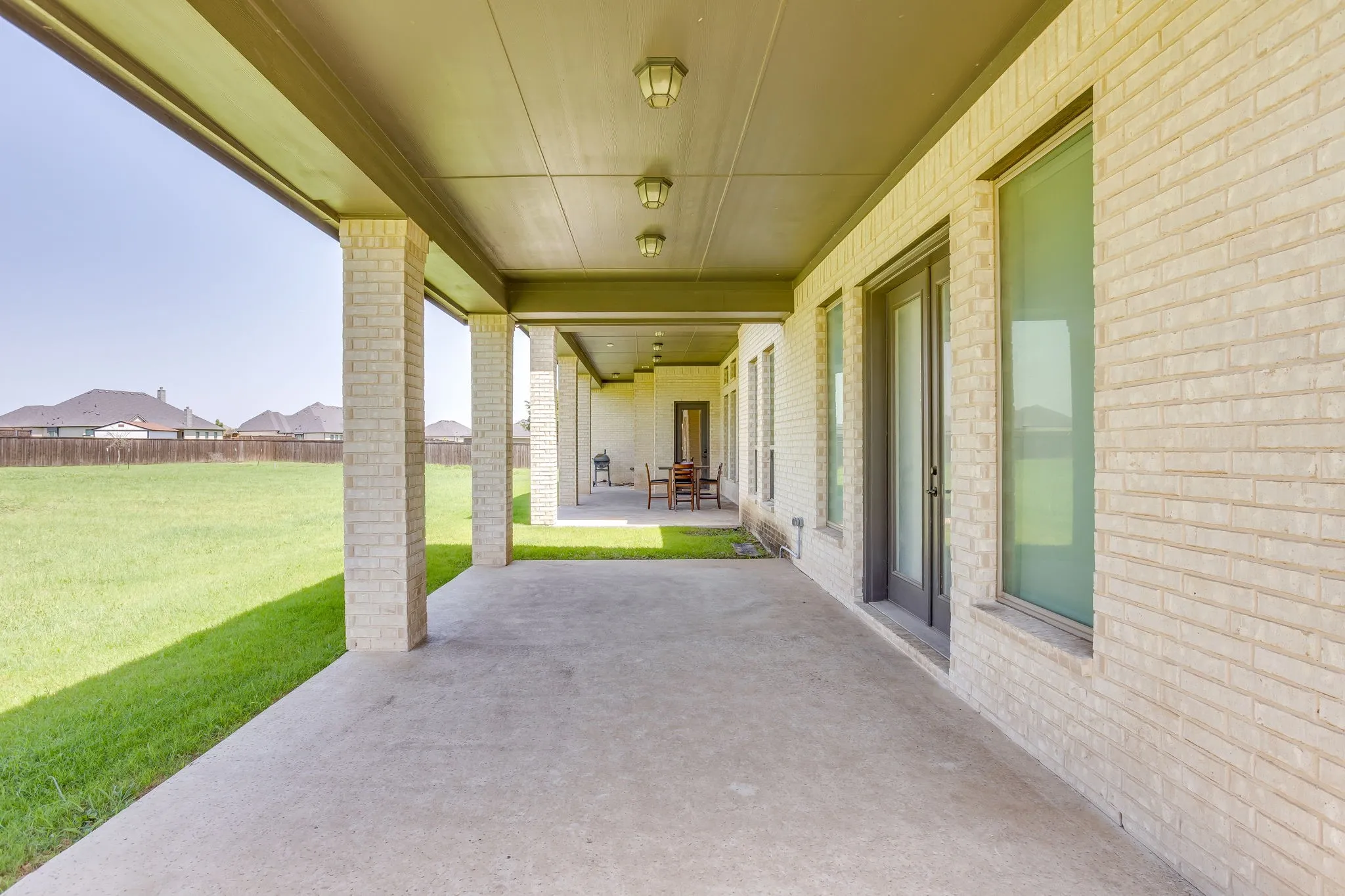 Single Family Residence For Sale in Ellis County , 651 Bandera Drive, Waxahachie, Texas 75167, 6 Bedroom, 4 Bathroom, 4 Garage spaces, 5,888 Sqft, built in 2020, mls#21336198, Real Estate Agent in Waxahachie, Homes For Sale in Ellis county, Homes For Sale in Waxahachie, Realtor in Waxahachie Texas, Real Estate Brokerage Independent Realty Texas, Luminita Cordes Realtor