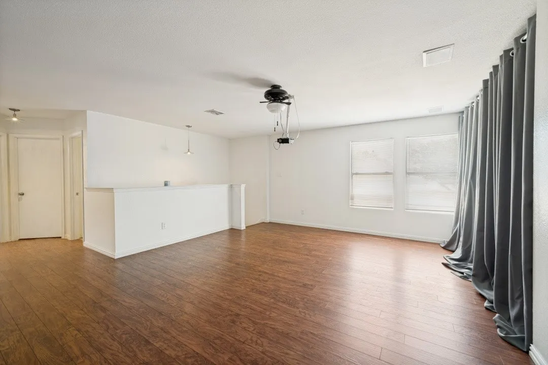 Single Family Residence For Sale in Denton County , 2301 Chestnut Drive, Little Elm, Texas 75068, 5 Bedroom, 4 Bathroom, 2 Garage spaces, 3,574 Sqft, built in 2001, mls#21341537, Real Estate Agent in Little Elm, Homes For Sale in Denton county, Homes For Sale in Little Elm, Realtor in Little Elm Texas, Real Estate Brokerage Independent Realty Texas, Luminita Cordes Realtor
