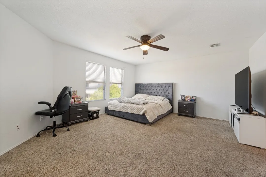 Single Family Residence For Sale in Denton County , 2301 Chestnut Drive, Little Elm, Texas 75068, 5 Bedroom, 4 Bathroom, 2 Garage spaces, 3,574 Sqft, built in 2001, mls#21341537, Real Estate Agent in Little Elm, Homes For Sale in Denton county, Homes For Sale in Little Elm, Realtor in Little Elm Texas, Real Estate Brokerage Independent Realty Texas, Luminita Cordes Realtor