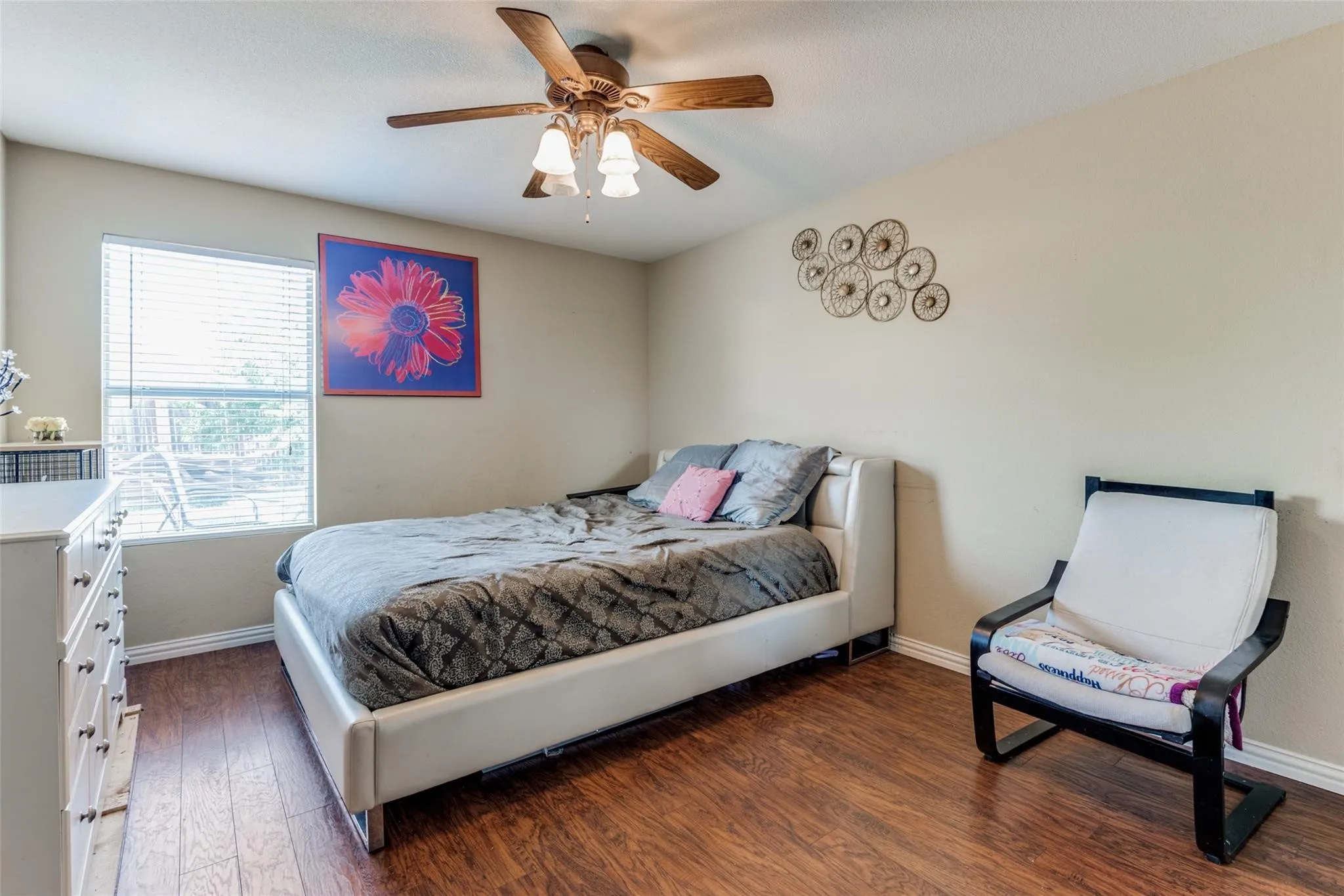Single Family Residence For Sale in Denton County , 2301 Chestnut Drive, Little Elm, Texas 75068, 5 Bedroom, 4 Bathroom, 2 Garage spaces, 3,574 Sqft, built in 2001, mls#21341537, Real Estate Agent in Little Elm, Homes For Sale in Denton county, Homes For Sale in Little Elm, Realtor in Little Elm Texas, Real Estate Brokerage Independent Realty Texas, Luminita Cordes Realtor