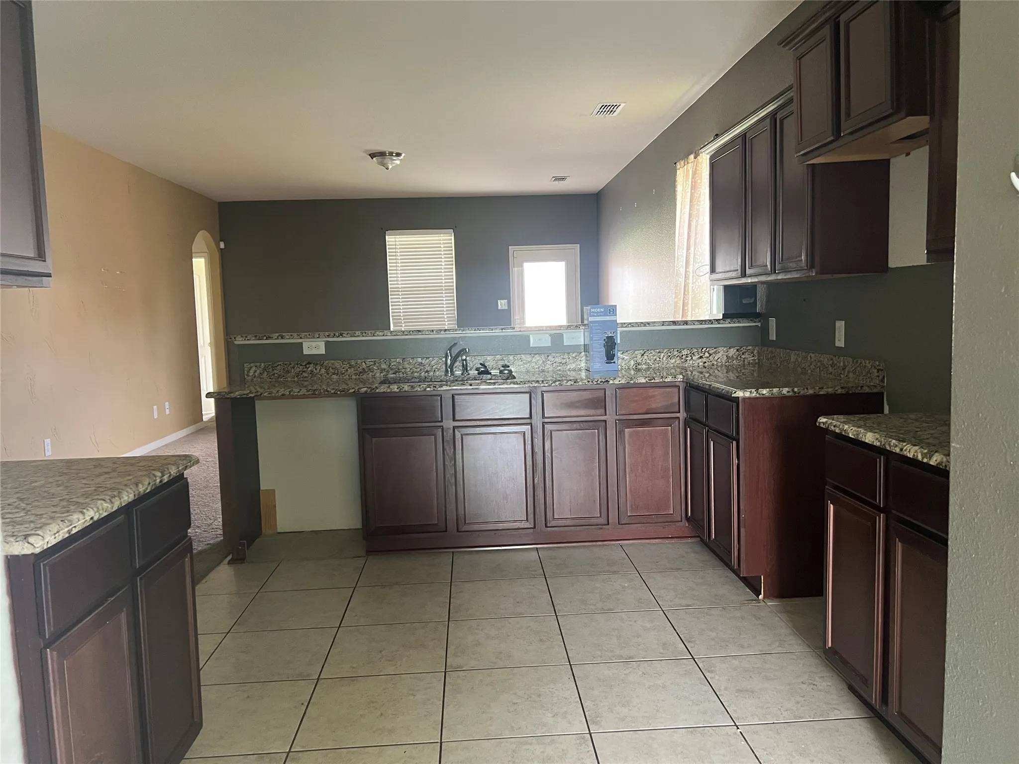 Single Family Residence For Sale in Kaufman County , 8945 Black Haw Street, Forney, Texas 75126, 3 Bedroom, 2 Bathroom, 2 Garage spaces, 1,597 Sqft, built in 2017, mls#21339867, Real Estate Agent in Forney, Homes For Sale in Kaufman county, Homes For Sale in Forney, Realtor in Forney Texas, Real Estate Brokerage Independent Realty Texas, Luminita Cordes Realtor