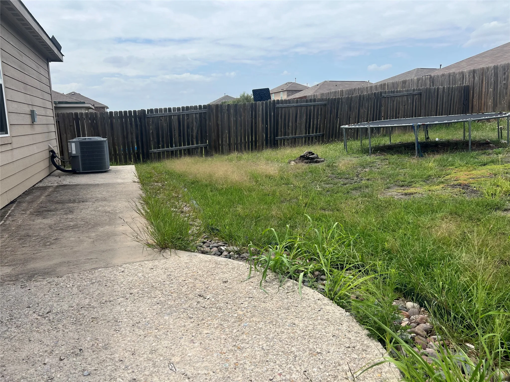 Single Family Residence For Sale in Kaufman County , 8945 Black Haw Street, Forney, Texas 75126, 3 Bedroom, 2 Bathroom, 2 Garage spaces, 1,597 Sqft, built in 2017, mls#21339867, Real Estate Agent in Forney, Homes For Sale in Kaufman county, Homes For Sale in Forney, Realtor in Forney Texas, Real Estate Brokerage Independent Realty Texas, Luminita Cordes Realtor
