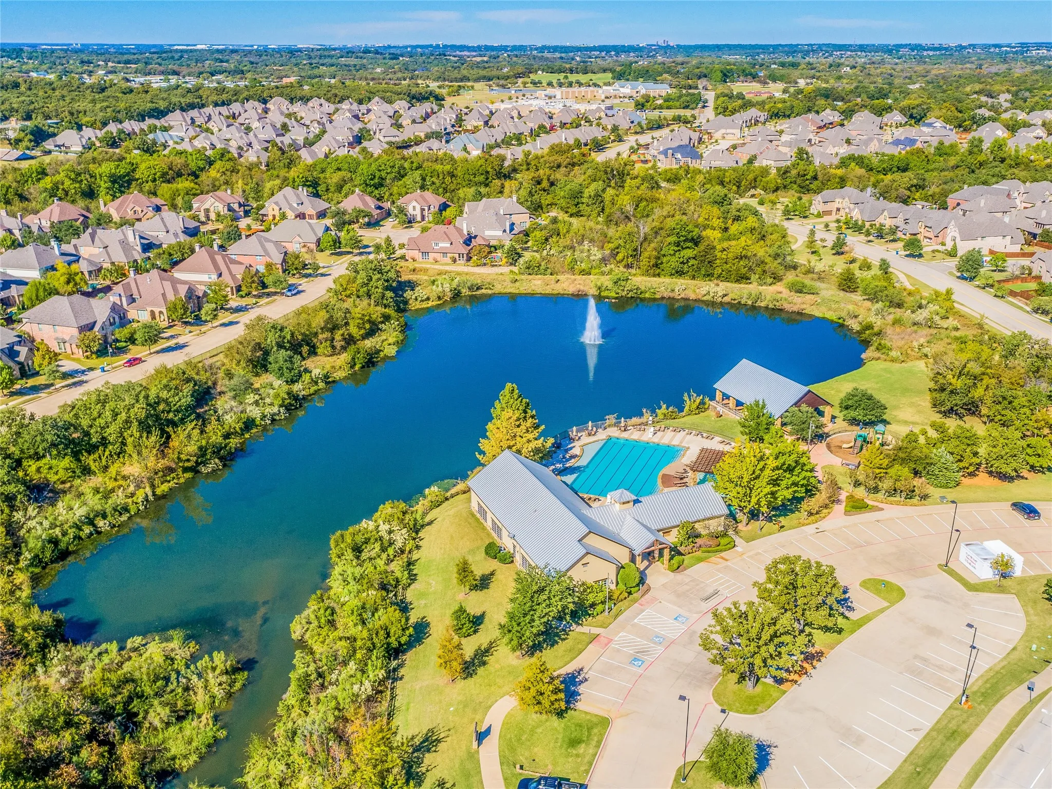 Single Family Residence For Sale in Denton County , 1237 Burnett Drive, Lantana, Texas 76226, 4 Bedroom, 3 Bathroom, 2 Garage spaces, 2,823 Sqft, built in 2007, mls#21341381, Real Estate Agent in Lantana, Homes For Sale in Denton county, Homes For Sale in Lantana, Realtor in Lantana Texas, Real Estate Brokerage Independent Realty Texas, Luminita Cordes Realtor