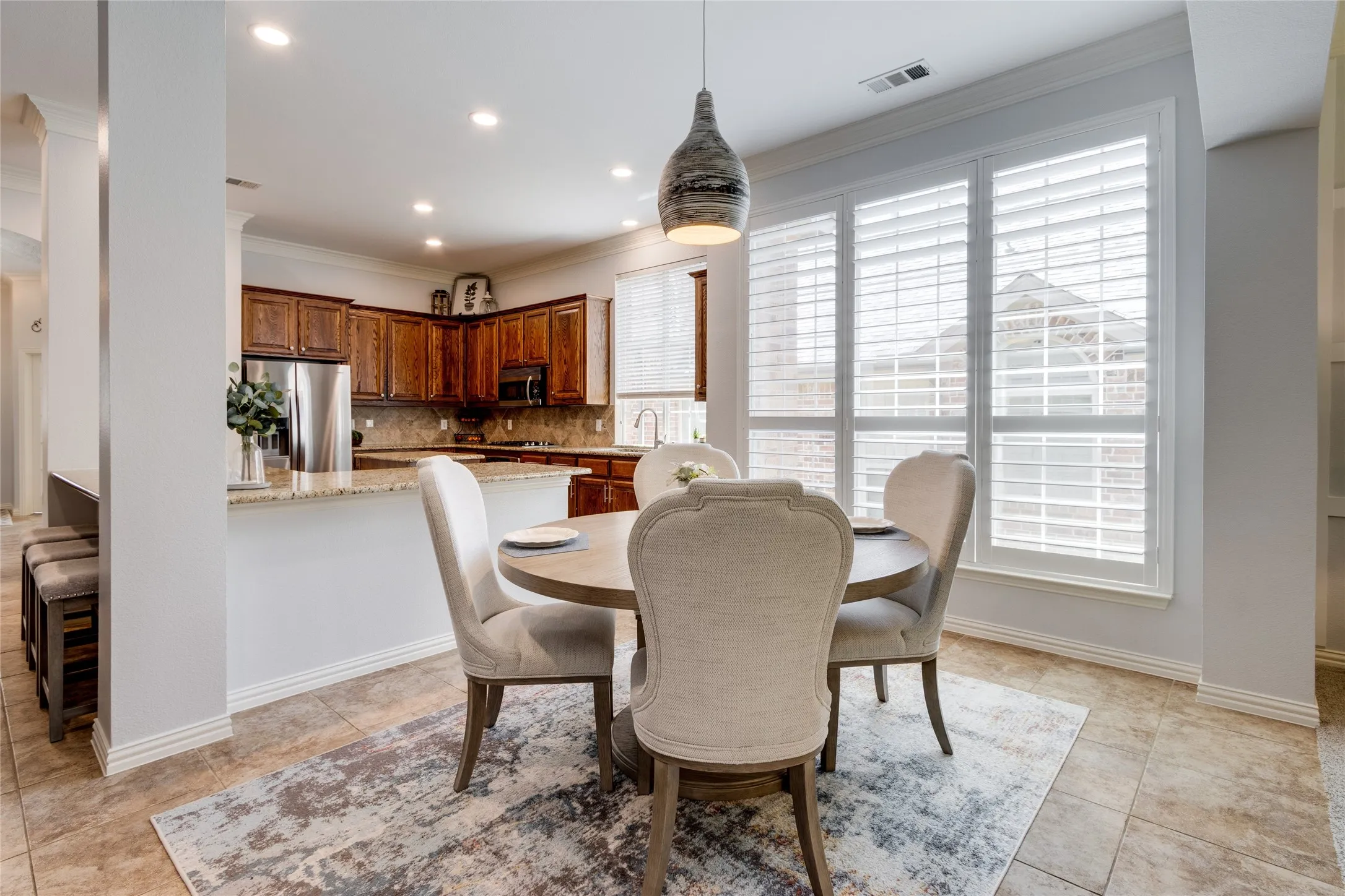 Single Family Residence For Sale in Denton County , 1237 Burnett Drive, Lantana, Texas 76226, 4 Bedroom, 3 Bathroom, 2 Garage spaces, 2,823 Sqft, built in 2007, mls#21341381, Real Estate Agent in Lantana, Homes For Sale in Denton county, Homes For Sale in Lantana, Realtor in Lantana Texas, Real Estate Brokerage Independent Realty Texas, Luminita Cordes Realtor