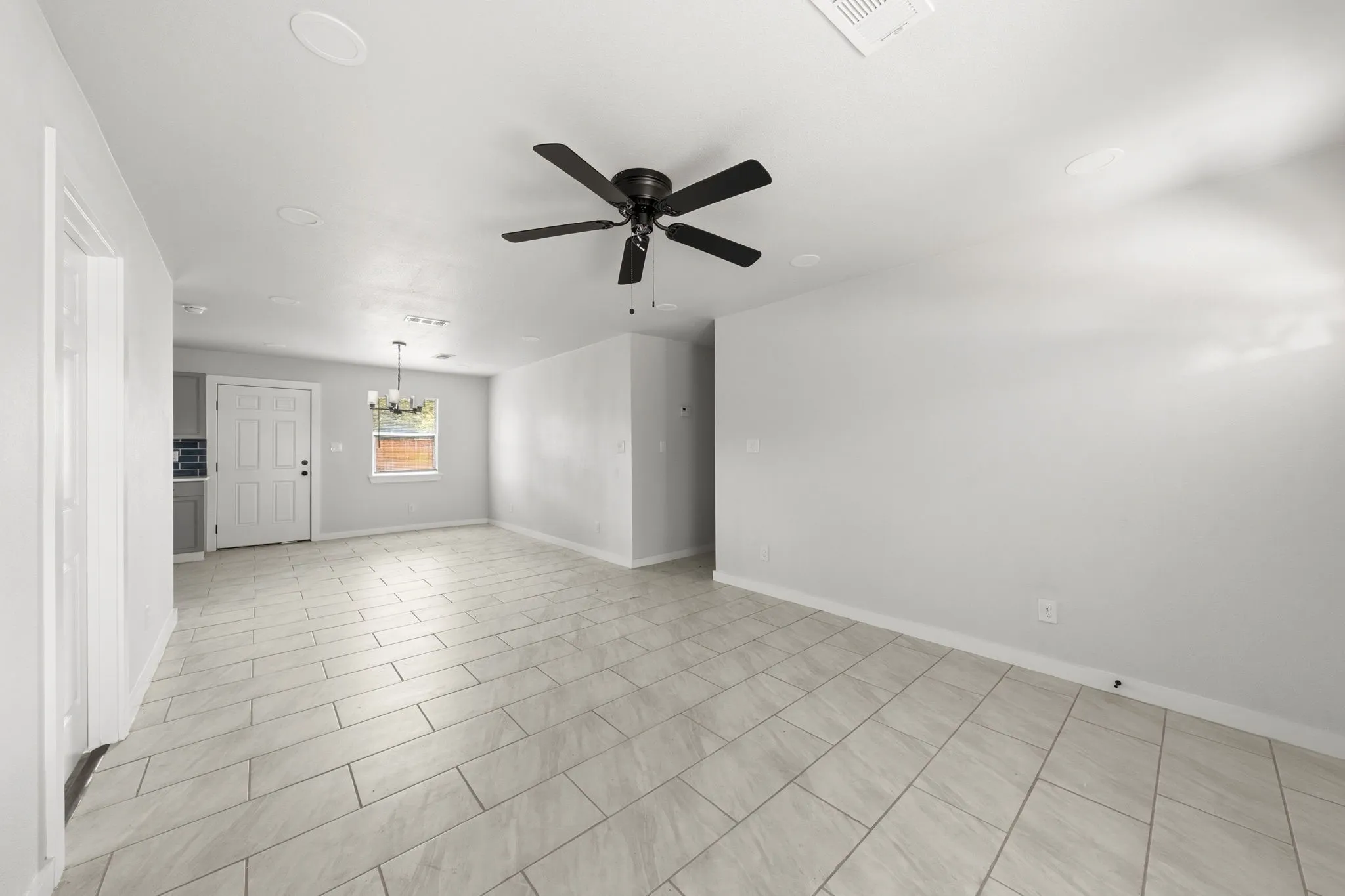 Single Family Residence For Sale in Dallas County , 3245 Pacesetter Drive, Dallas, Texas 75241, 4 Bedroom, 3 Bathroom, Garage spaces, 1,518 Sqft, built in 1973, mls#21337364, Real Estate Agent in Dallas, Homes For Sale in Dallas county, Homes For Sale in Dallas, Realtor in Dallas Texas, Real Estate Brokerage Independent Realty Texas, Luminita Cordes Realtor