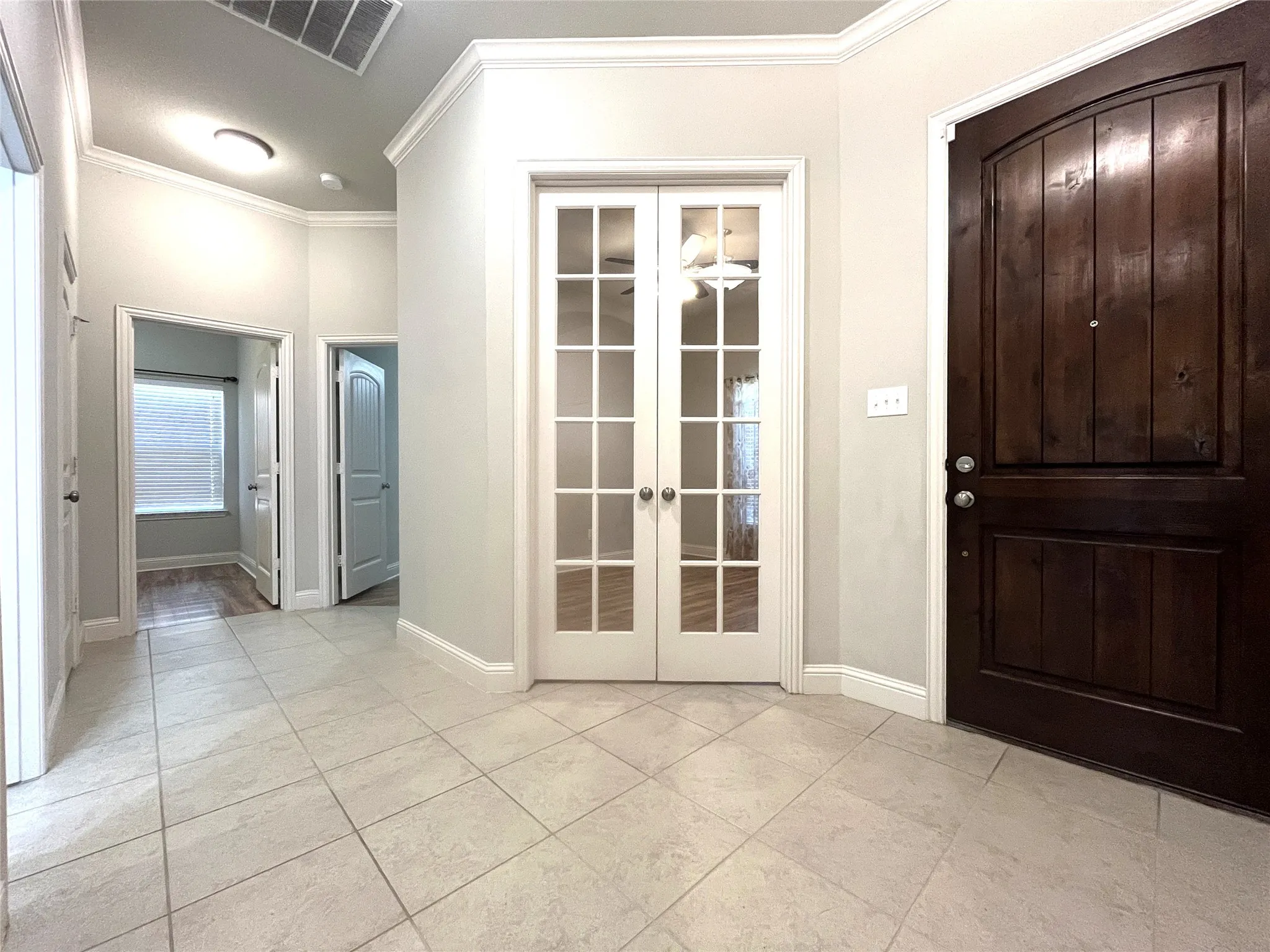 Single Family Residence For Sale in Ellis County , 348 Bessie Coleman Boulevard, Waxahachie, Texas 75165, 3 Bedroom, 2 Bathroom, 2 Garage spaces, 2,184 Sqft, built in 2017, mls#21341510, Real Estate Agent in Waxahachie, Homes For Sale in Ellis county, Homes For Sale in Waxahachie, Realtor in Waxahachie Texas, Real Estate Brokerage Independent Realty Texas, Luminita Cordes Realtor