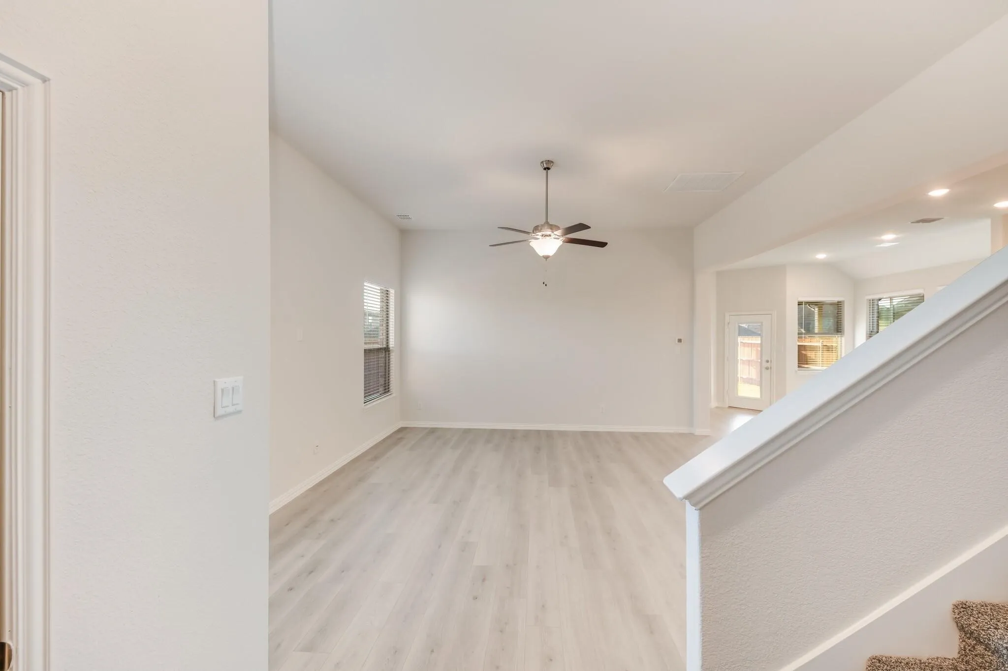 Single Family Residence For Rent in Grayson County , 1107 Mesa Street, Sherman, Texas 75090, 3 Bedroom, 3 Bathroom, 2 Garage spaces, 2,032 Sqft, built in 2023, mls#21341551, Real Estate Agent in Sherman, Homes For Rent in Grayson county, Homes For Rent in Sherman, Realtor in Sherman Texas, Real Estate Brokerage Independent Realty Texas, Luminita Cordes Realtor