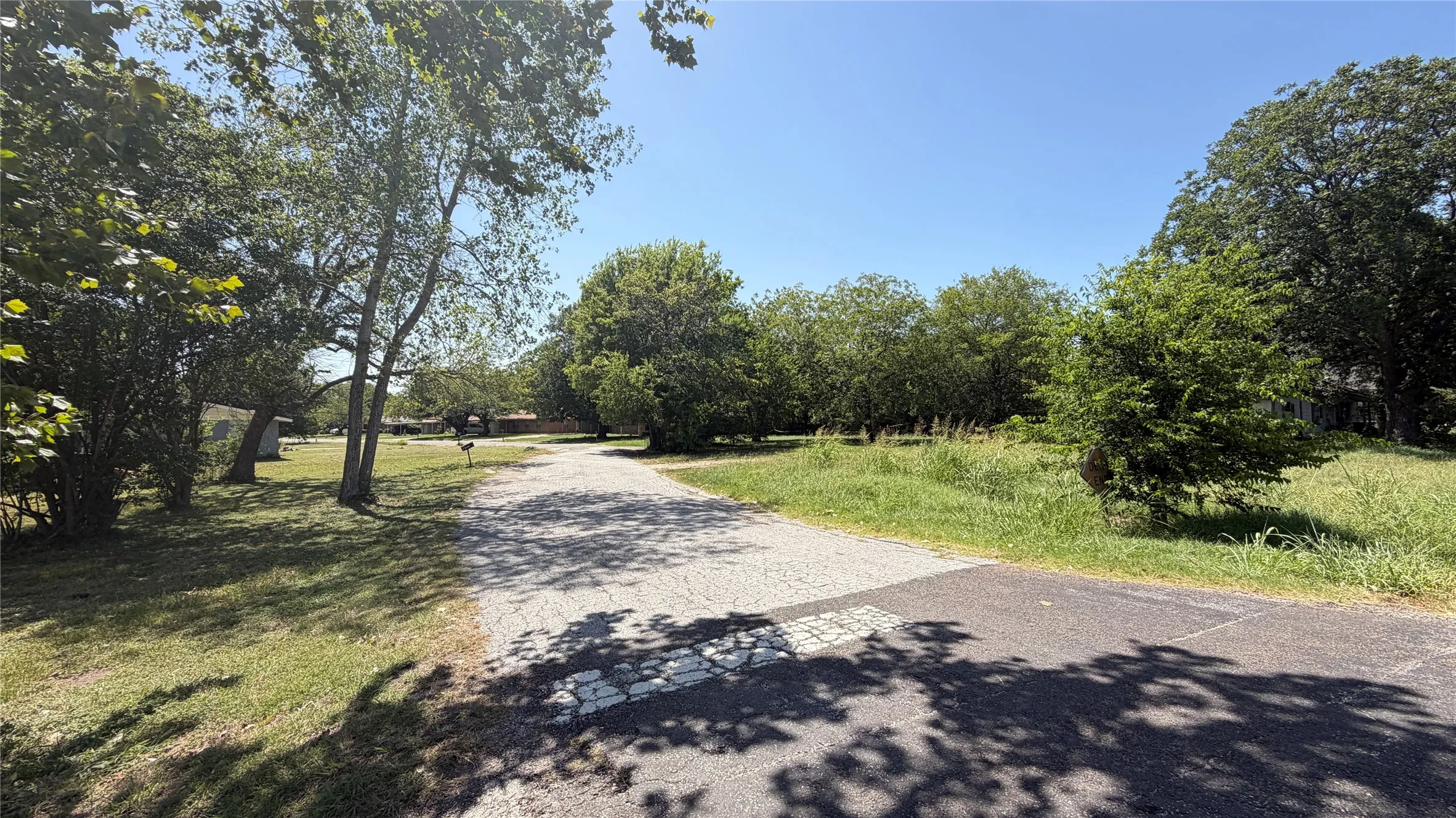 Unimproved Land For Sale in Navarro County , TBS Daniel Drive, Kerens, Texas 75144, 0, 0, Garage spaces, 0 Sqft, built in 0, mls#21341558, Real Estate Agent in Kerens, Homes For Sale in Navarro county, Homes For Sale in Kerens, Realtor in Kerens Texas, Real Estate Brokerage Independent Realty Texas, Luminita Cordes Realtor