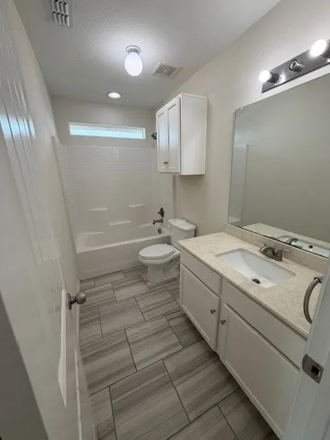 Single Family Residence For Sale in Collin County , 1928 Green Terrace Drive, Royse City, Texas 75189, 5 Bedroom, 3 Bathroom, 2 Garage spaces, 2,420 Sqft, built in 2018, mls#21341564, Real Estate Agent in Royse City, Homes For Sale in Collin county, Homes For Sale in Royse City, Realtor in Royse City Texas, Real Estate Brokerage Independent Realty Texas, Luminita Cordes Realtor
