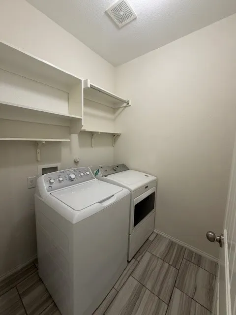 Single Family Residence For Sale in Collin County , 1928 Green Terrace Drive, Royse City, Texas 75189, 5 Bedroom, 3 Bathroom, 2 Garage spaces, 2,420 Sqft, built in 2018, mls#21341564, Real Estate Agent in Royse City, Homes For Sale in Collin county, Homes For Sale in Royse City, Realtor in Royse City Texas, Real Estate Brokerage Independent Realty Texas, Luminita Cordes Realtor