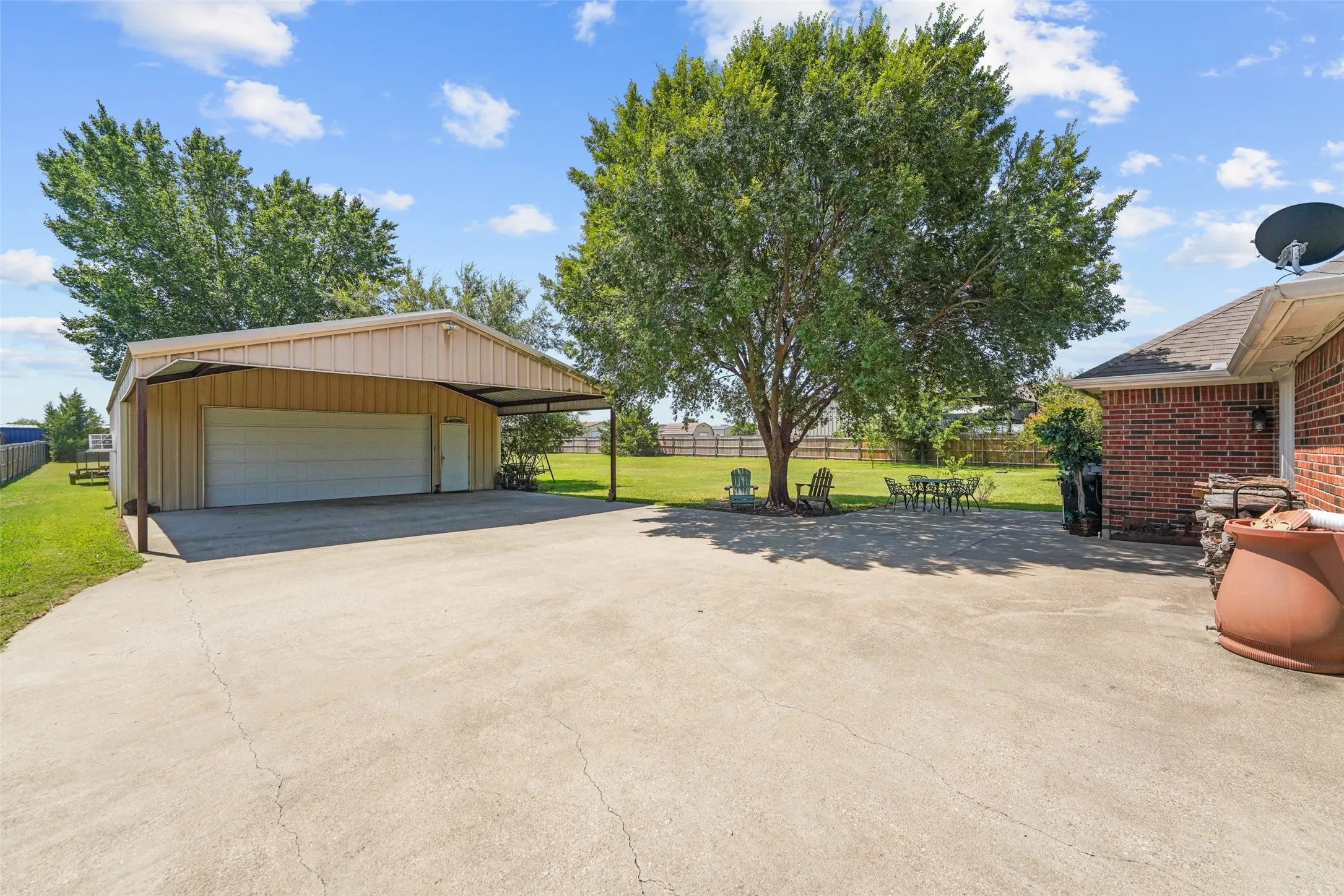 Extensive flatwork