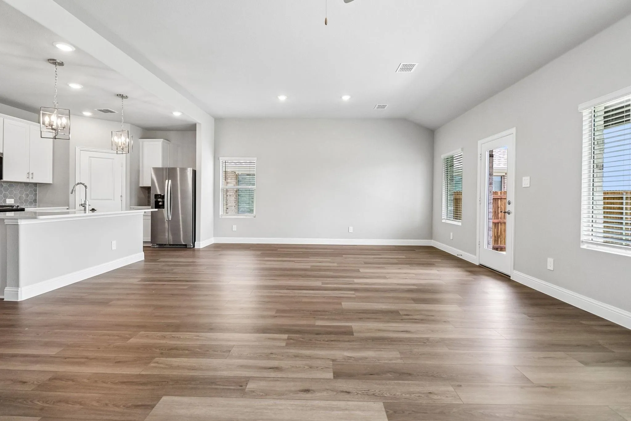 Single Family Residence For Rent in Collin County , 6206 Castamere Drive, Mc Kinney, Texas 75071, 6 Bedrooms, 3 Bathrooms, 2 Garage spaces, 2,791 Sqft, built in 2026, Price $3,999, mls#21341568, Real Estate Agent in Mc Kinney, Homes For Rent in Collin county, Homes For Rent in Mc Kinney, Realtor in Mc Kinney Texas, Real Estate Brokerage Independent Realty Texas, Luminita Cordes Realtor