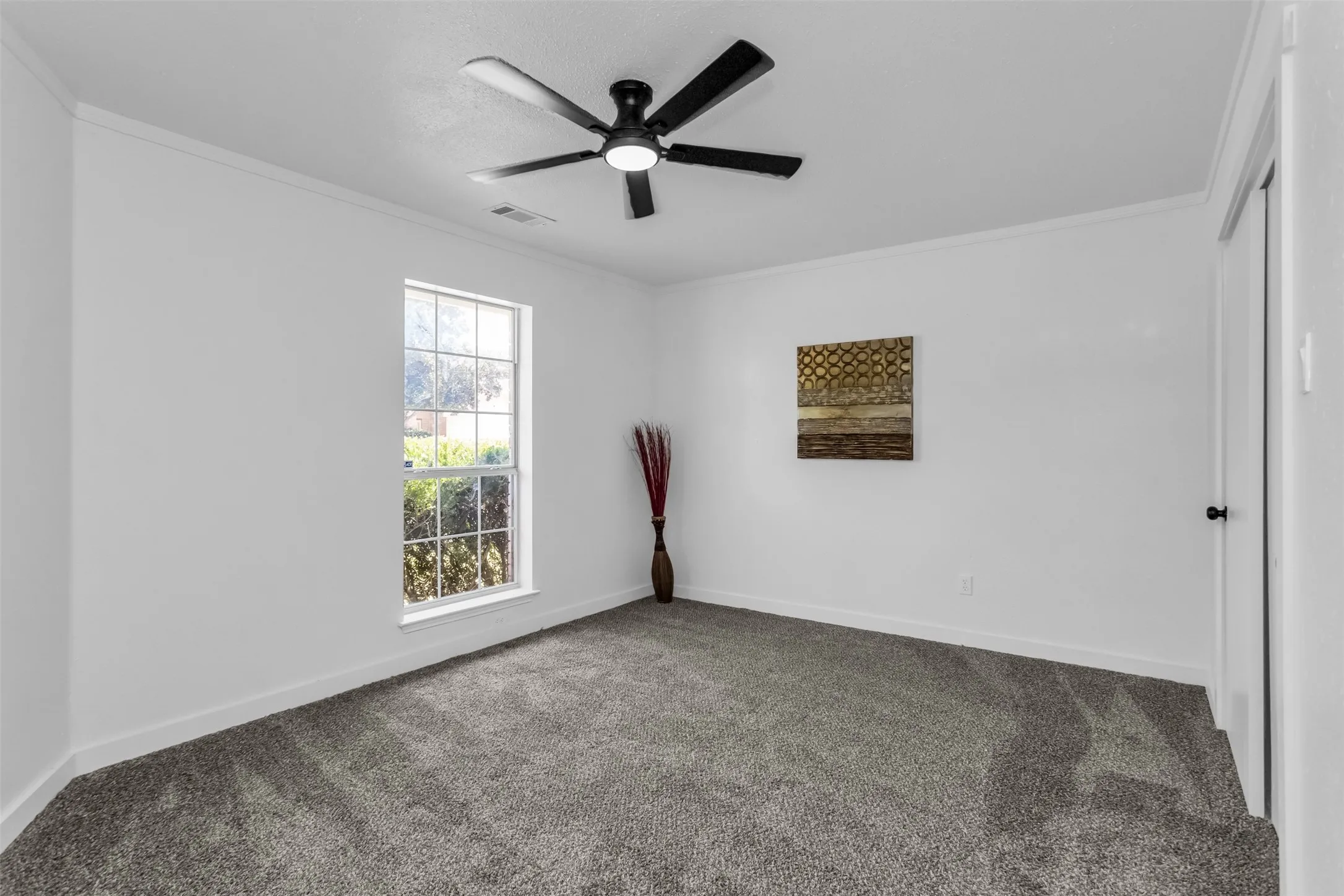 Single Family Residence For Sale in Dallas County , 522 Alameda Avenue, Duncanville, Texas 75137, 3 Bedroom, 3 Bathroom, 2 Garage spaces, 2,264 Sqft, built in 1993, mls#21341315, Real Estate Agent in Duncanville, Homes For Sale in Dallas county, Homes For Sale in Duncanville, Realtor in Duncanville Texas, Real Estate Brokerage Independent Realty Texas, Luminita Cordes Realtor