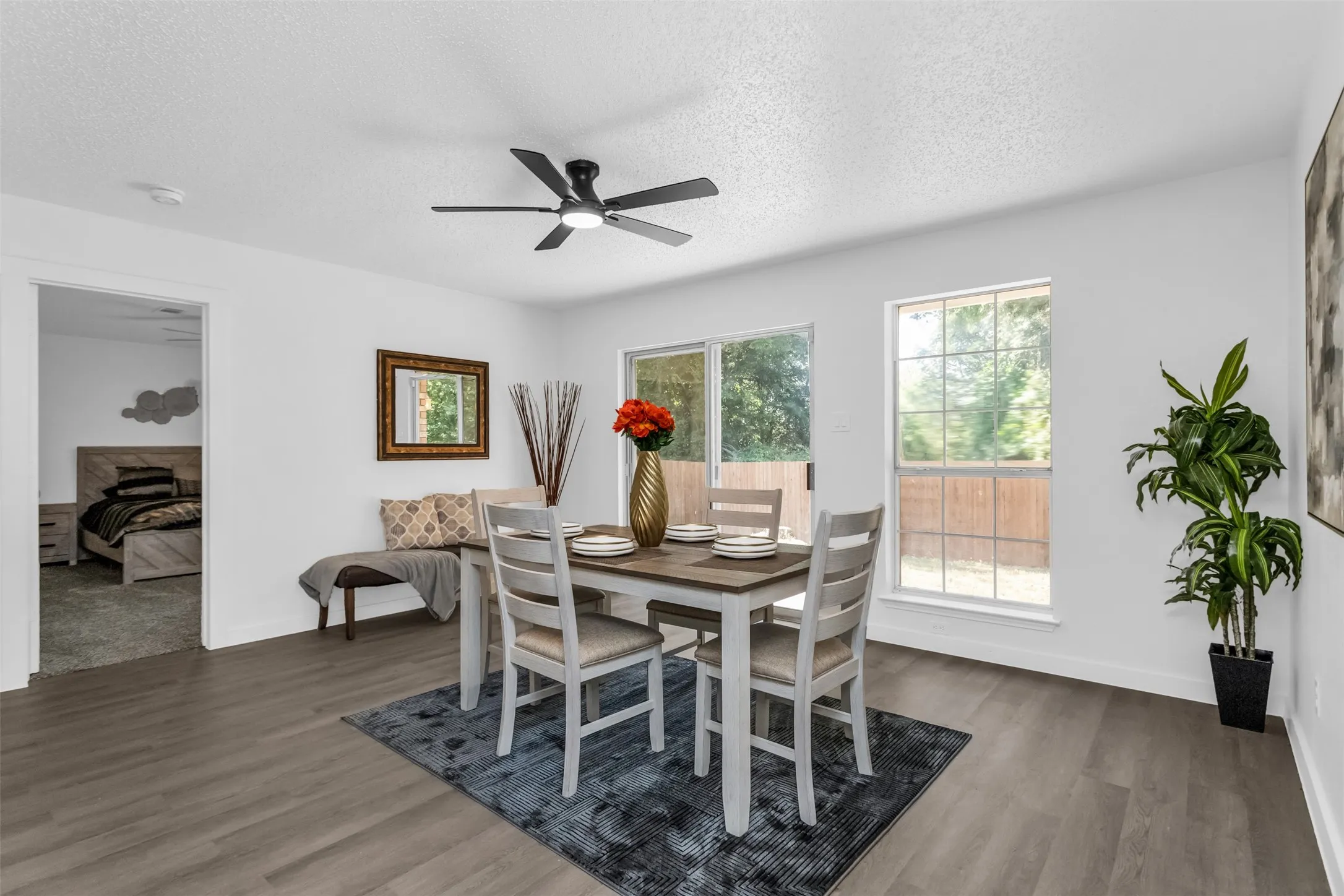 Single Family Residence For Sale in Dallas County , 522 Alameda Avenue, Duncanville, Texas 75137, 3 Bedroom, 3 Bathroom, 2 Garage spaces, 2,264 Sqft, built in 1993, mls#21341315, Real Estate Agent in Duncanville, Homes For Sale in Dallas county, Homes For Sale in Duncanville, Realtor in Duncanville Texas, Real Estate Brokerage Independent Realty Texas, Luminita Cordes Realtor