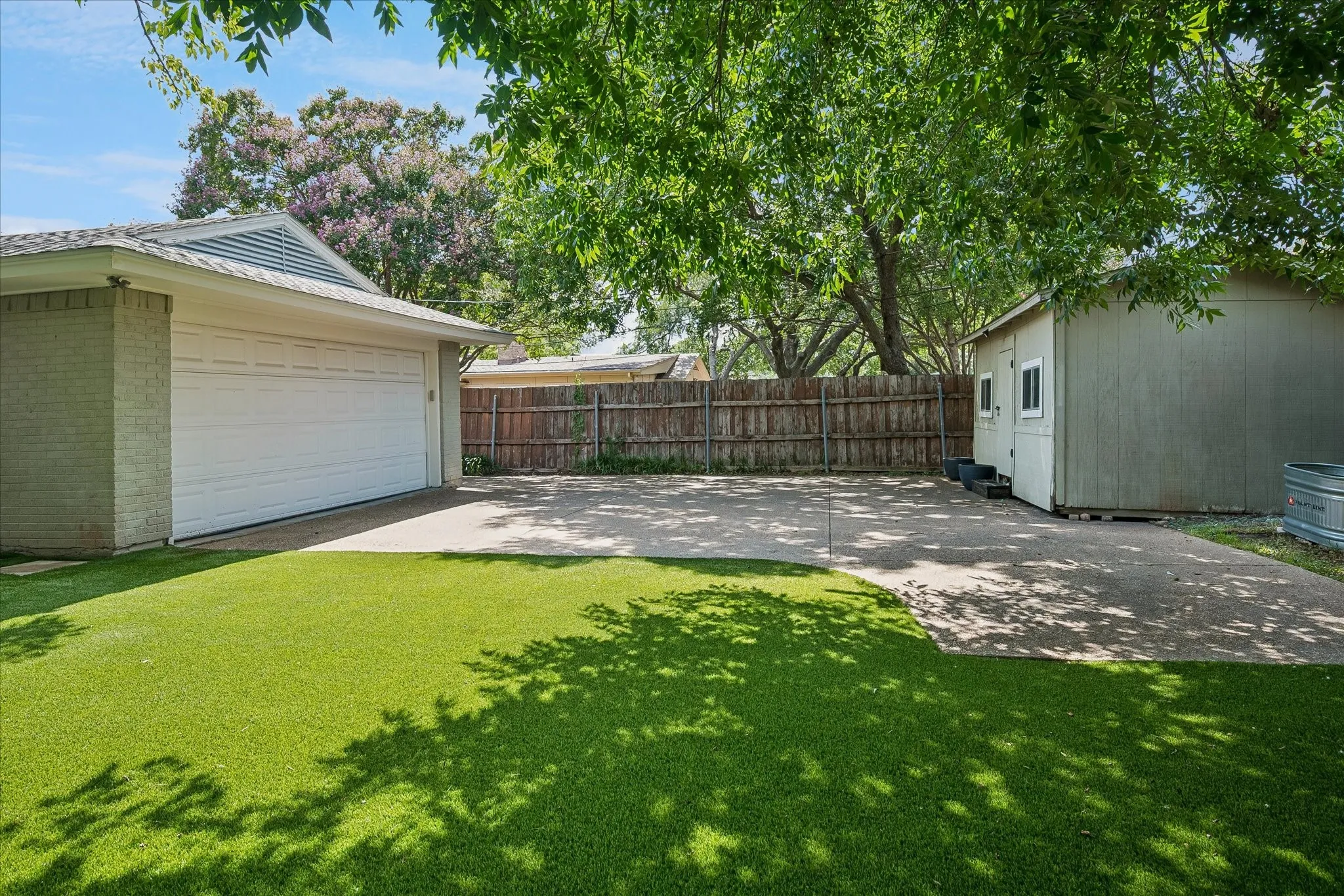 Single Family Residence For Sale in Dallas County , 3305 Dothan Lane, Dallas, Texas 75229, 4 Bedroom, 2 Bathroom, 2 Garage spaces, 1,831 Sqft, built in 1961, mls#21341441, Real Estate Agent in Dallas, Homes For Sale in Dallas county, Homes For Sale in Dallas, Realtor in Dallas Texas, Real Estate Brokerage Independent Realty Texas, Luminita Cordes Realtor