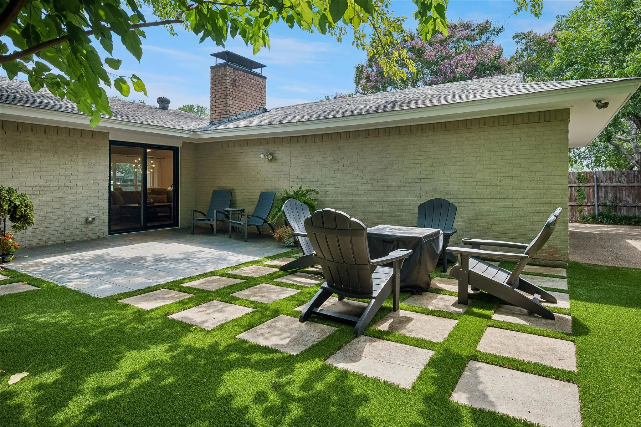 Single Family Residence For Sale in Dallas County , 3305 Dothan Lane, Dallas, Texas 75229, 4 Bedroom, 2 Bathroom, 2 Garage spaces, 1,831 Sqft, built in 1961, mls#21341441, Real Estate Agent in Dallas, Homes For Sale in Dallas county, Homes For Sale in Dallas, Realtor in Dallas Texas, Real Estate Brokerage Independent Realty Texas, Luminita Cordes Realtor
