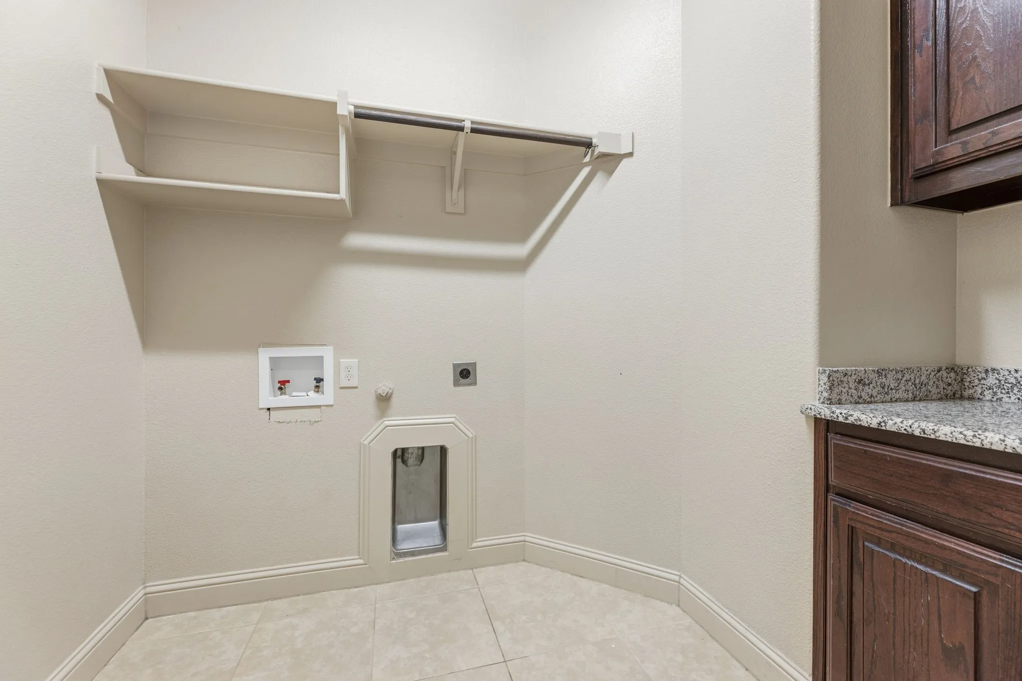 Single Family Residence For Rent in Collin County , 4405 Jubilee Drive, Mc Kinney, Texas 75070, 5 Bedroom, 4 Bathroom, 2 Garage spaces, 3,630 Sqft, built in 2014, mls#21341589, Real Estate Agent in Mc Kinney, Homes For Rent in Collin county, Homes For Rent in Mc Kinney, Realtor in Mc Kinney Texas, Real Estate Brokerage Independent Realty Texas, Luminita Cordes Realtor