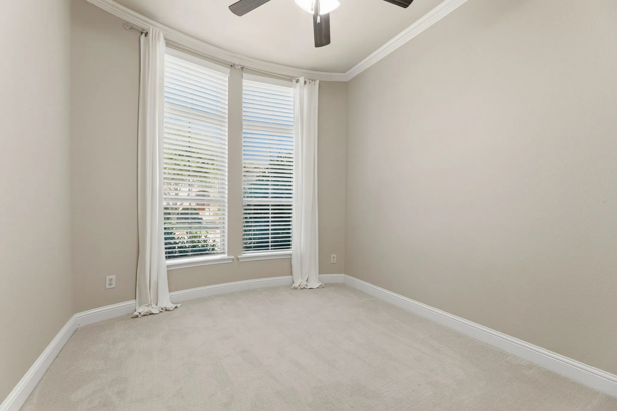 Single Family Residence For Rent in Collin County , 4405 Jubilee Drive, Mc Kinney, Texas 75070, 5 Bedroom, 4 Bathroom, 2 Garage spaces, 3,630 Sqft, built in 2014, mls#21341589, Real Estate Agent in Mc Kinney, Homes For Rent in Collin county, Homes For Rent in Mc Kinney, Realtor in Mc Kinney Texas, Real Estate Brokerage Independent Realty Texas, Luminita Cordes Realtor