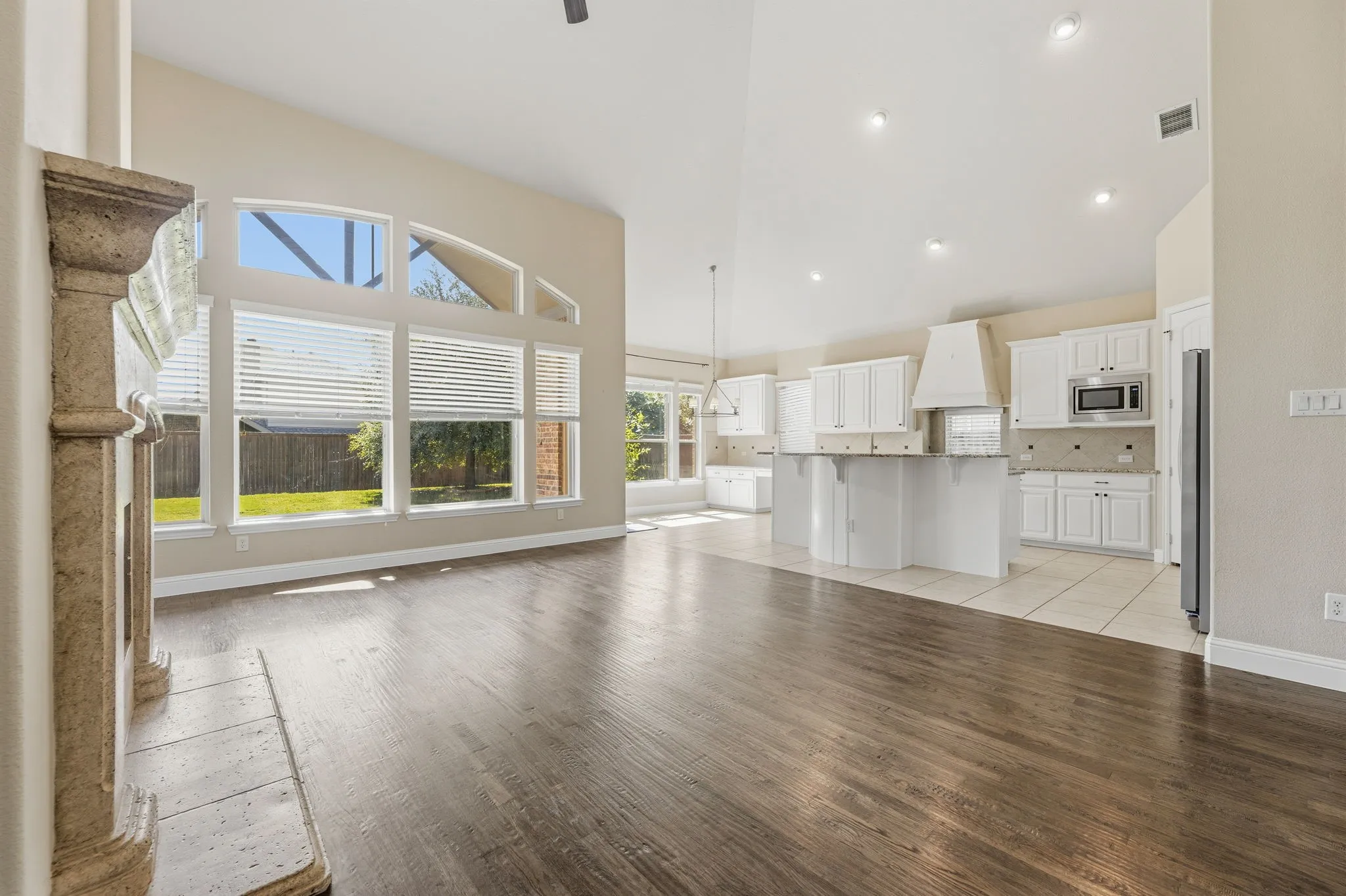 Single Family Residence For Rent in Collin County , 4405 Jubilee Drive, Mc Kinney, Texas 75070, 5 Bedroom, 4 Bathroom, 2 Garage spaces, 3,630 Sqft, built in 2014, mls#21341589, Real Estate Agent in Mc Kinney, Homes For Rent in Collin county, Homes For Rent in Mc Kinney, Realtor in Mc Kinney Texas, Real Estate Brokerage Independent Realty Texas, Luminita Cordes Realtor