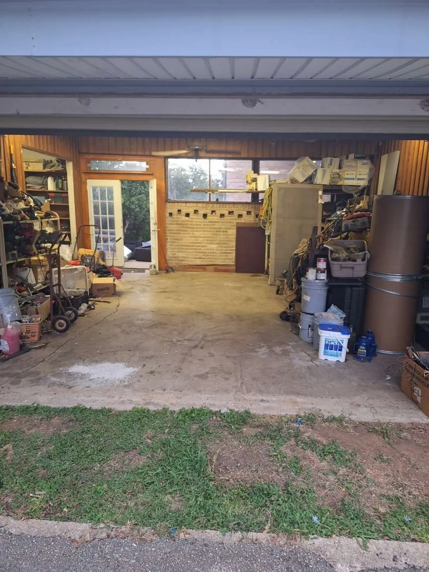 Single Family Residence For Sale in Dallas County , 2415 Skyline Drive, Irving, Texas 75038, 3 Bedroom, 3 Bathroom, 2 Garage spaces, 3,808 Sqft, built in 1962, mls#21341591, Real Estate Agent in Irving, Homes For Sale in Dallas county, Homes For Sale in Irving, Realtor in Irving Texas, Real Estate Brokerage Independent Realty Texas, Luminita Cordes Realtor