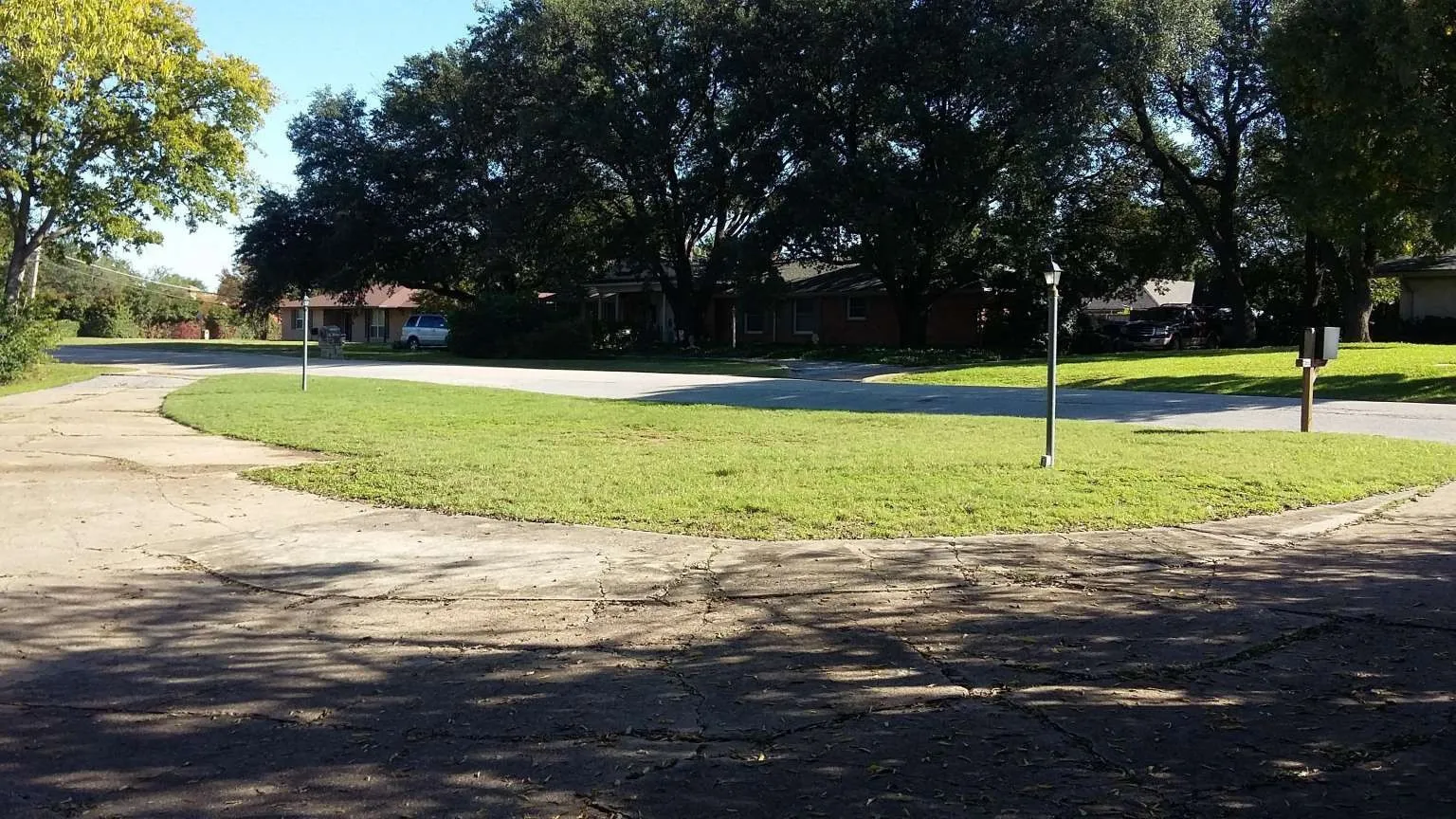 Single Family Residence For Sale in Dallas County , 2415 Skyline Drive, Irving, Texas 75038, 3 Bedroom, 3 Bathroom, 2 Garage spaces, 3,808 Sqft, built in 1962, mls#21341591, Real Estate Agent in Irving, Homes For Sale in Dallas county, Homes For Sale in Irving, Realtor in Irving Texas, Real Estate Brokerage Independent Realty Texas, Luminita Cordes Realtor