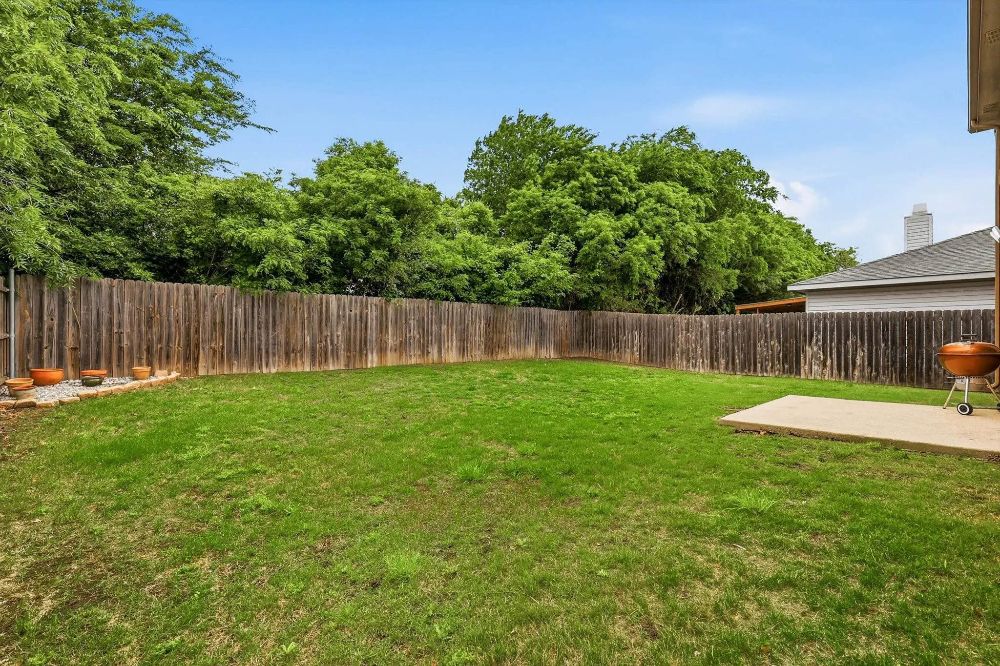 Single Family Residence For Sale in Denton County , 16637 Woodside Drive, Fort Worth, Texas 76247, 4 Bedroom, 3 Bathroom, 2 Garage spaces, 2,611 Sqft, built in 2005, mls#21341573, Real Estate Agent in Fort Worth, Homes For Sale in Denton county, Homes For Sale in Fort Worth, Realtor in Fort Worth Texas, Real Estate Brokerage Independent Realty Texas, Luminita Cordes Realtor