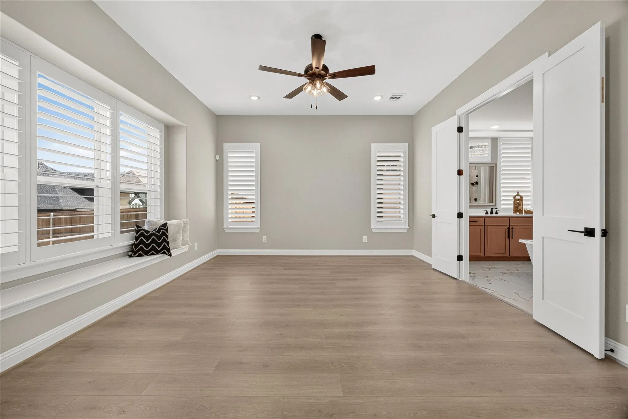 Single Family Residence For Sale in Rockwall County , 3718 Herrick Street, Rockwall, Texas 75032, 5 Bedroom, 4 Bathroom, 3 Garage spaces, 4,144 Sqft, built in 2025, mls#21341247, Real Estate Agent in Rockwall, Homes For Sale in Rockwall county, Homes For Sale in Rockwall, Realtor in Rockwall Texas, Real Estate Brokerage Independent Realty Texas, Luminita Cordes Realtor